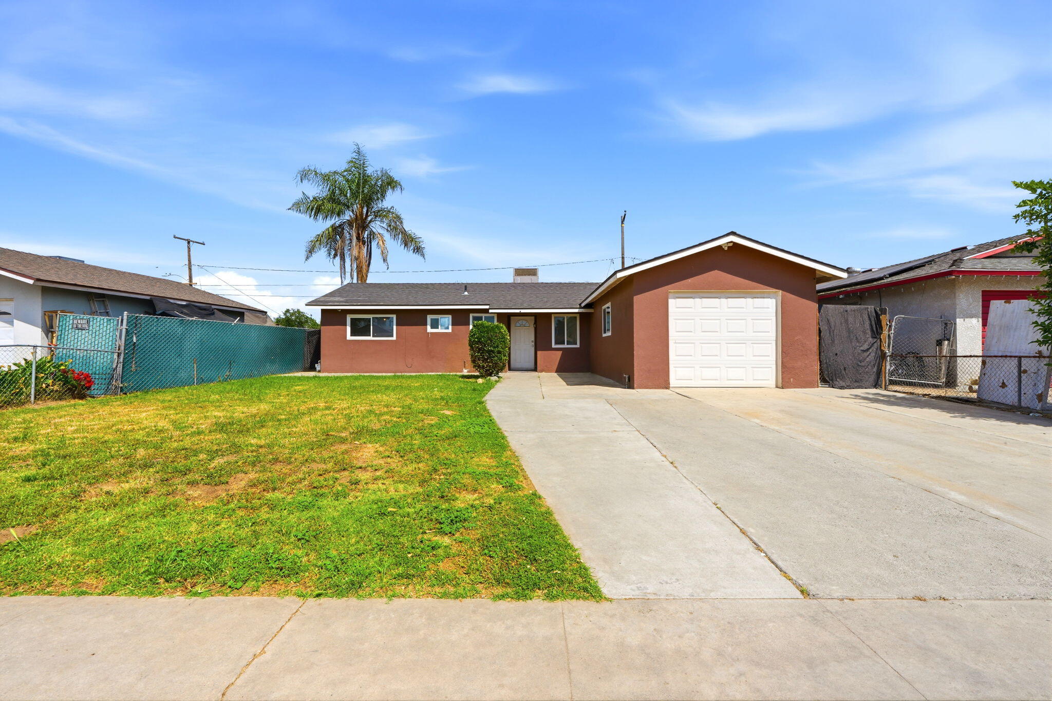 708 S Van Ness St, Tulare, CA 93274