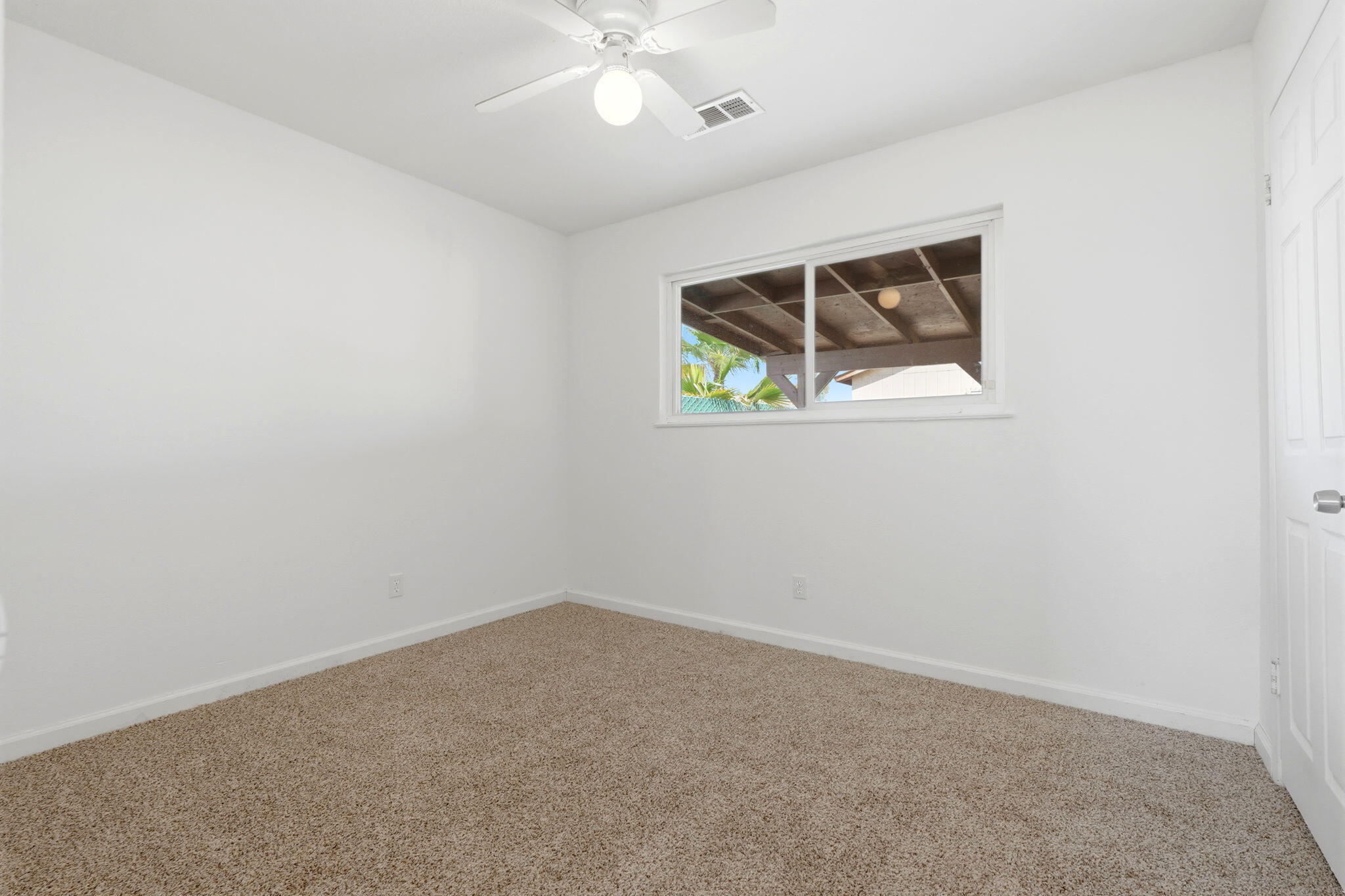 708 S Van Ness St, Tulare, CA 93274