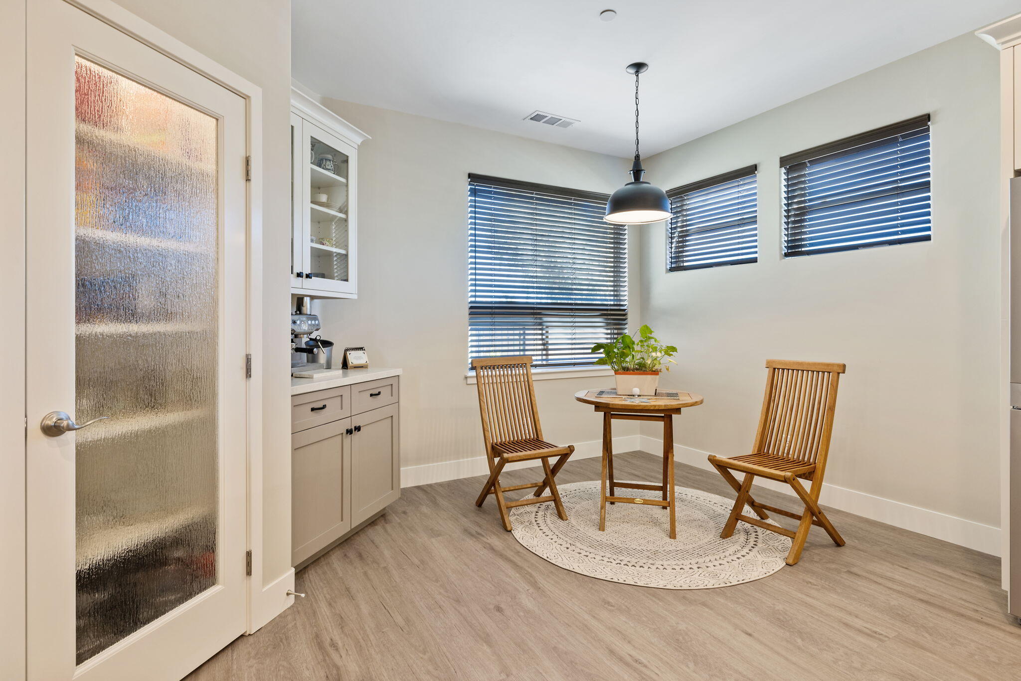 570 Little Ln, Exeter, CA 93221