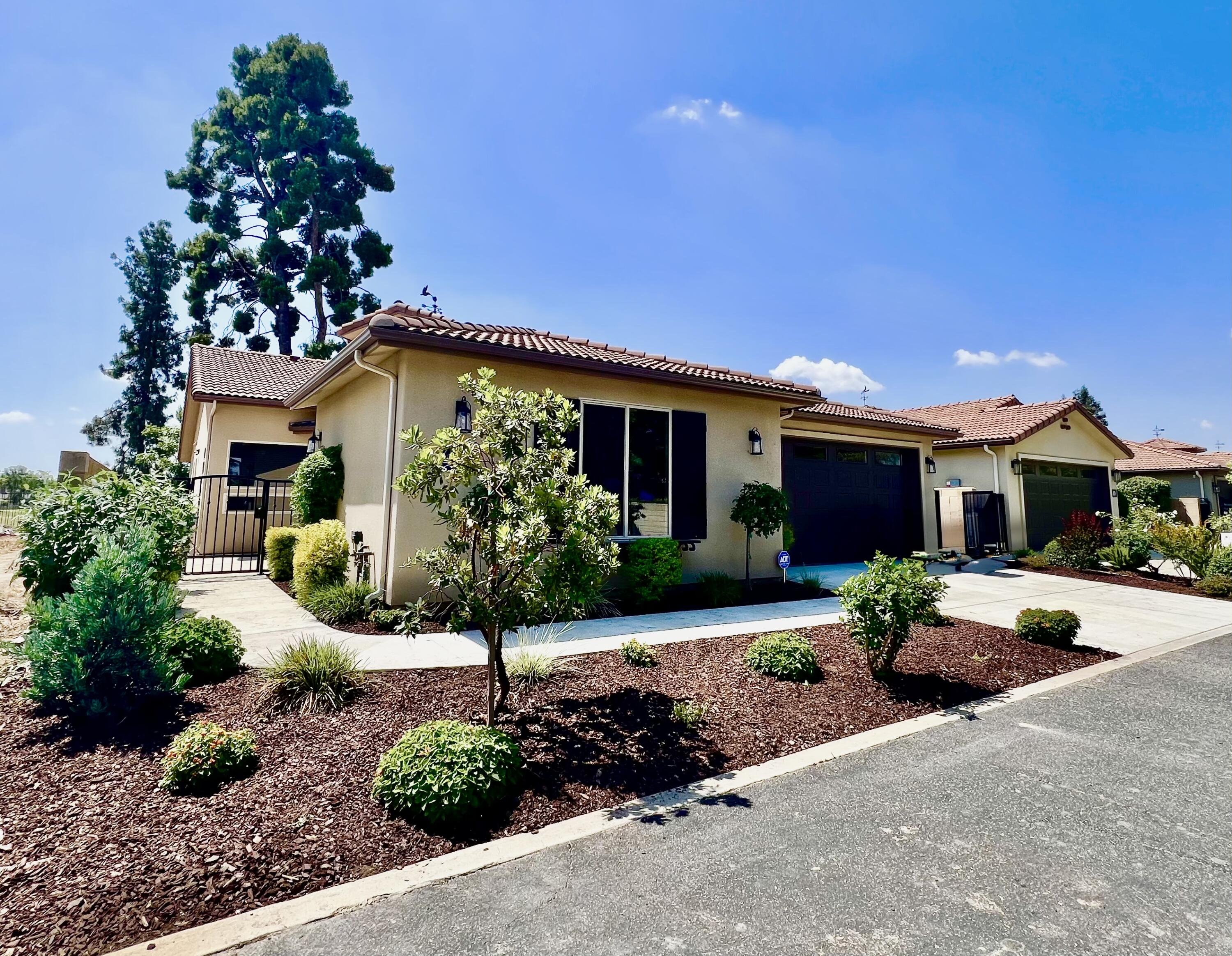 570 Little Ln, Exeter, CA 93221