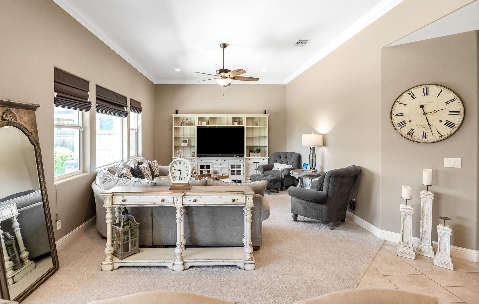 6635 W Vine Ct, Visalia, CA 93291