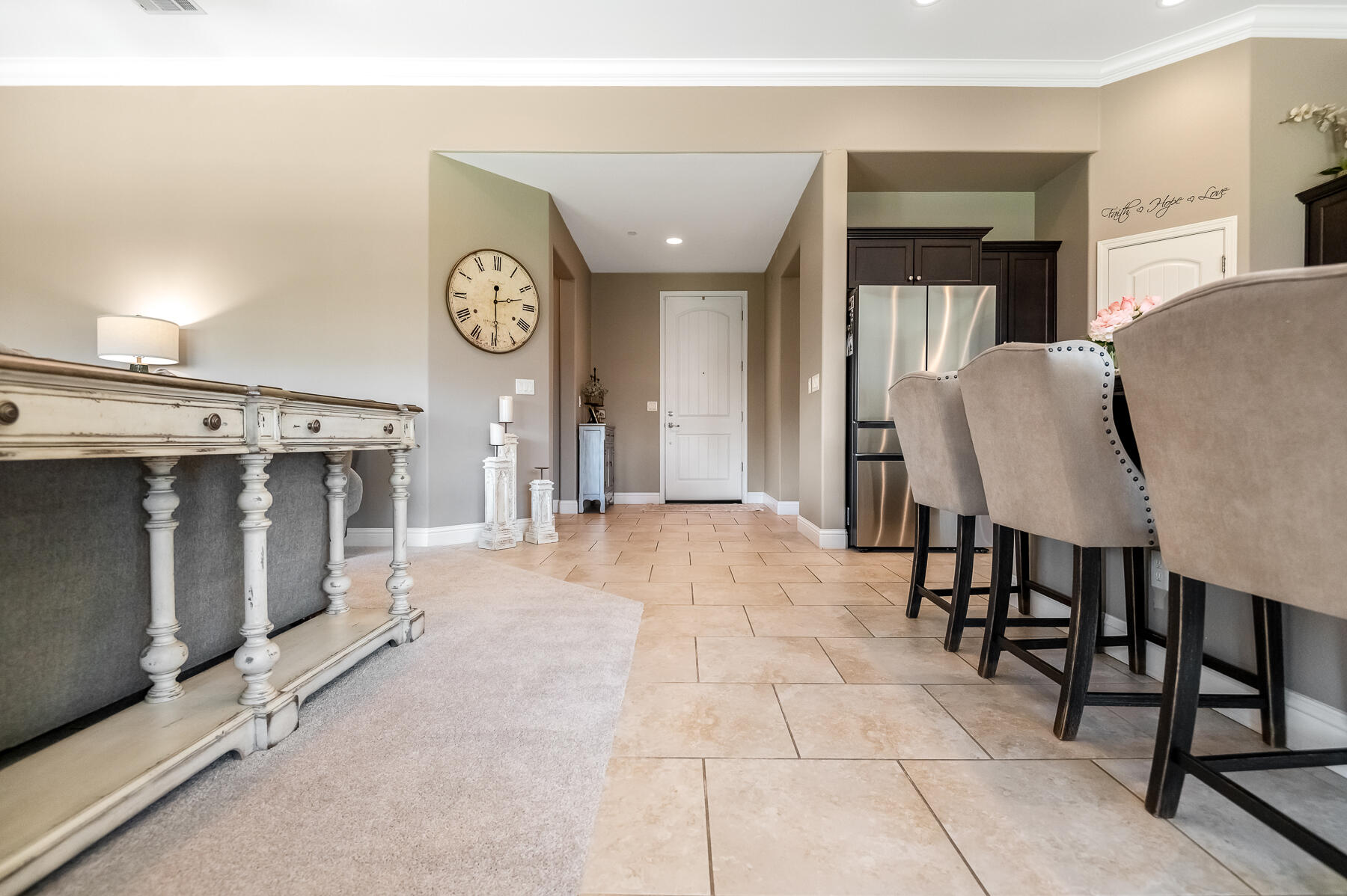 6635 W Vine Ct, Visalia, CA 93291