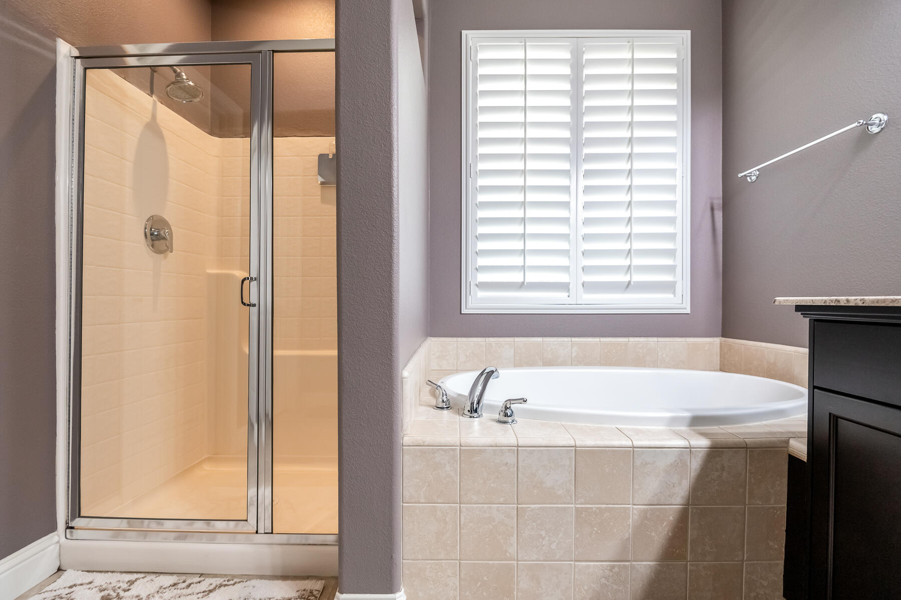 6635 W Vine Ct, Visalia, CA 93291