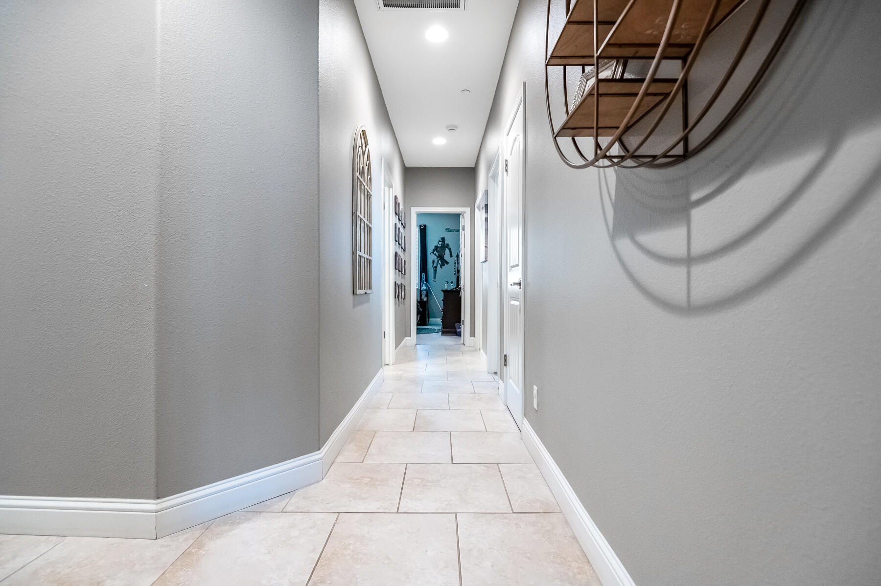 6635 W Vine Ct, Visalia, CA 93291