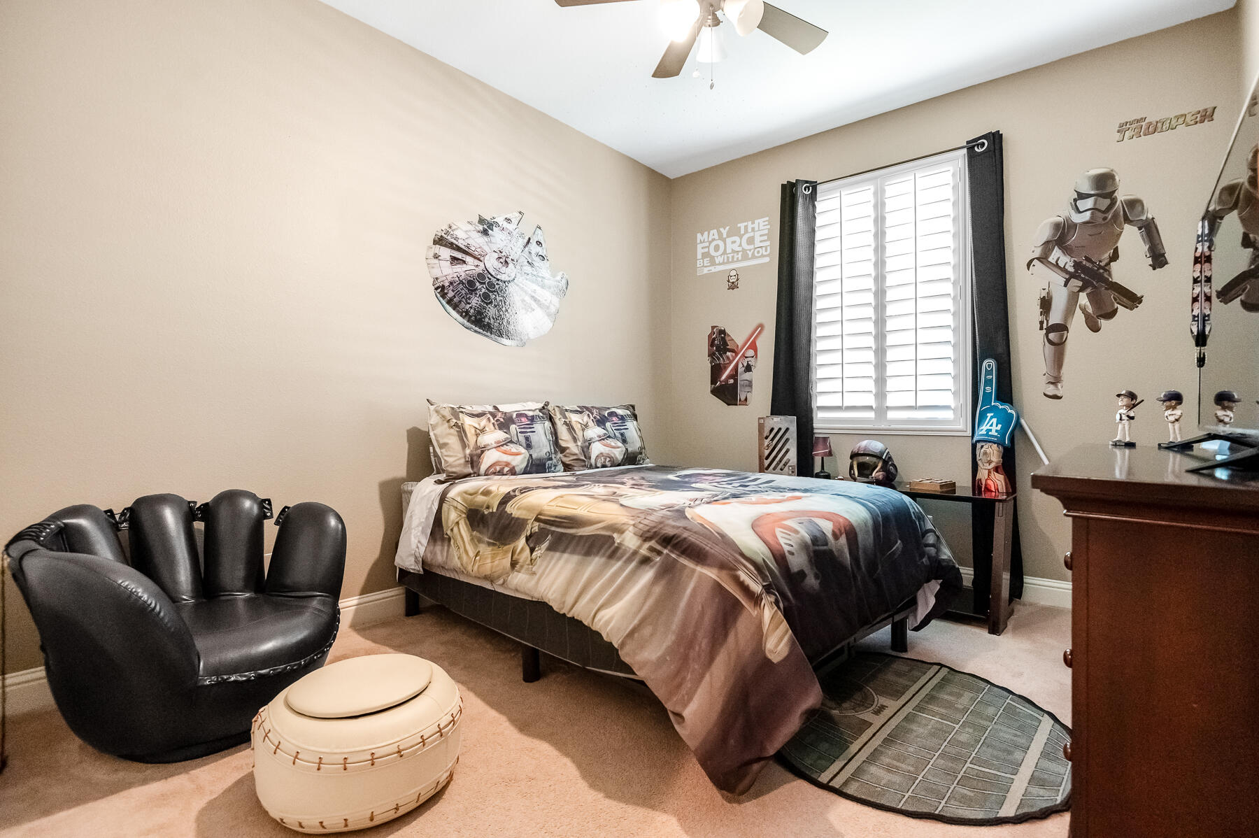 6635 W Vine Ct, Visalia, CA 93291