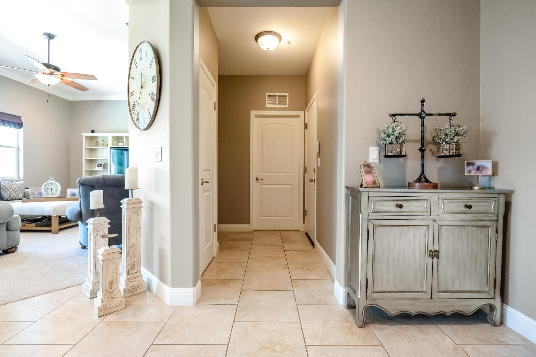 6635 W Vine Ct, Visalia, CA 93291