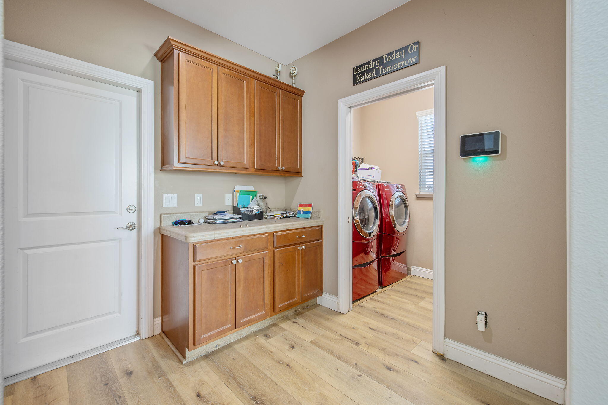 680 Inverness St, Tulare, CA 93274