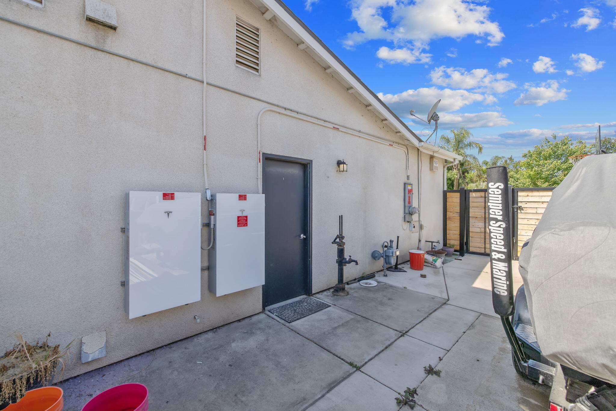 680 Inverness St, Tulare, CA 93274