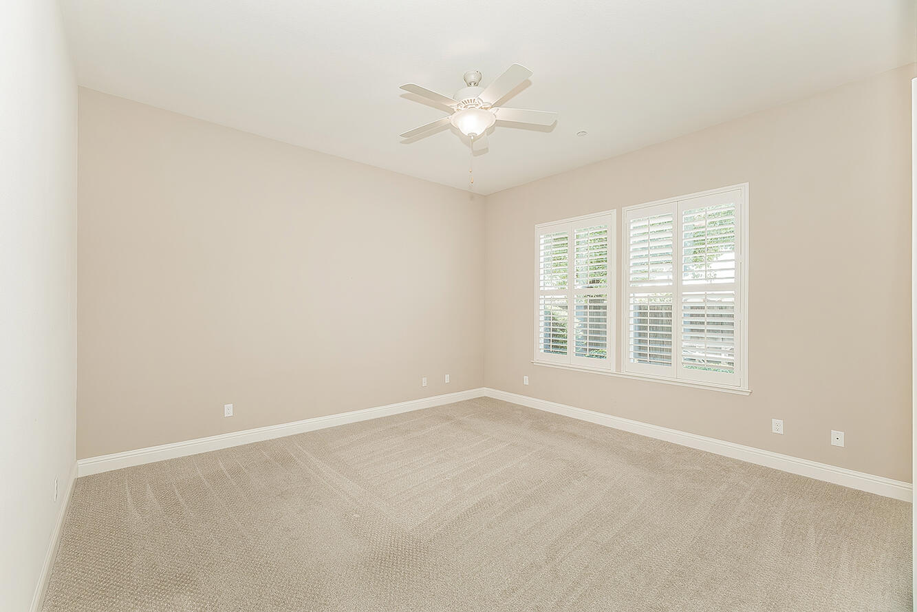 2047 S Church Ave, Reedley, CA 93654