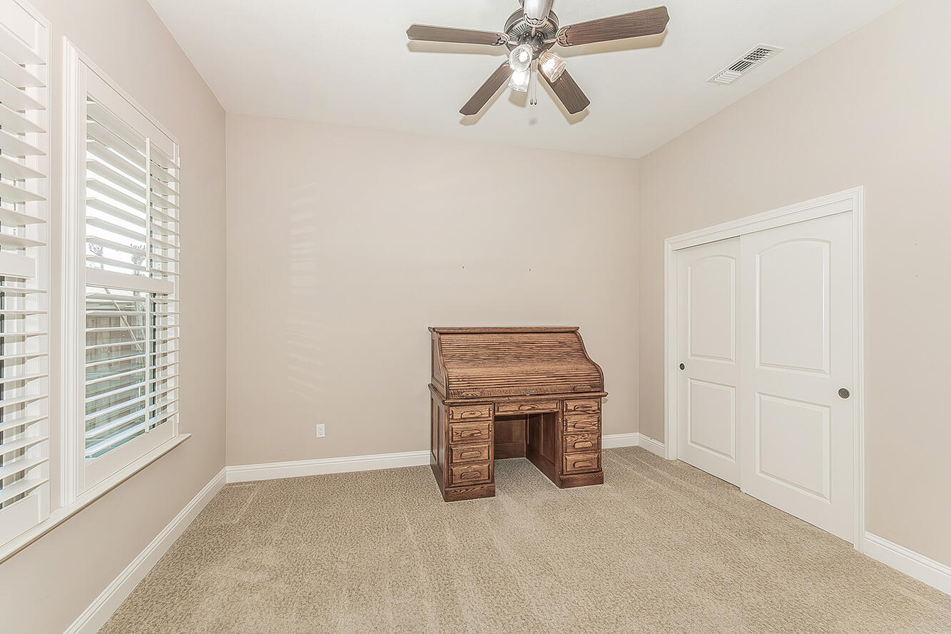 2047 S Church Ave, Reedley, CA 93654