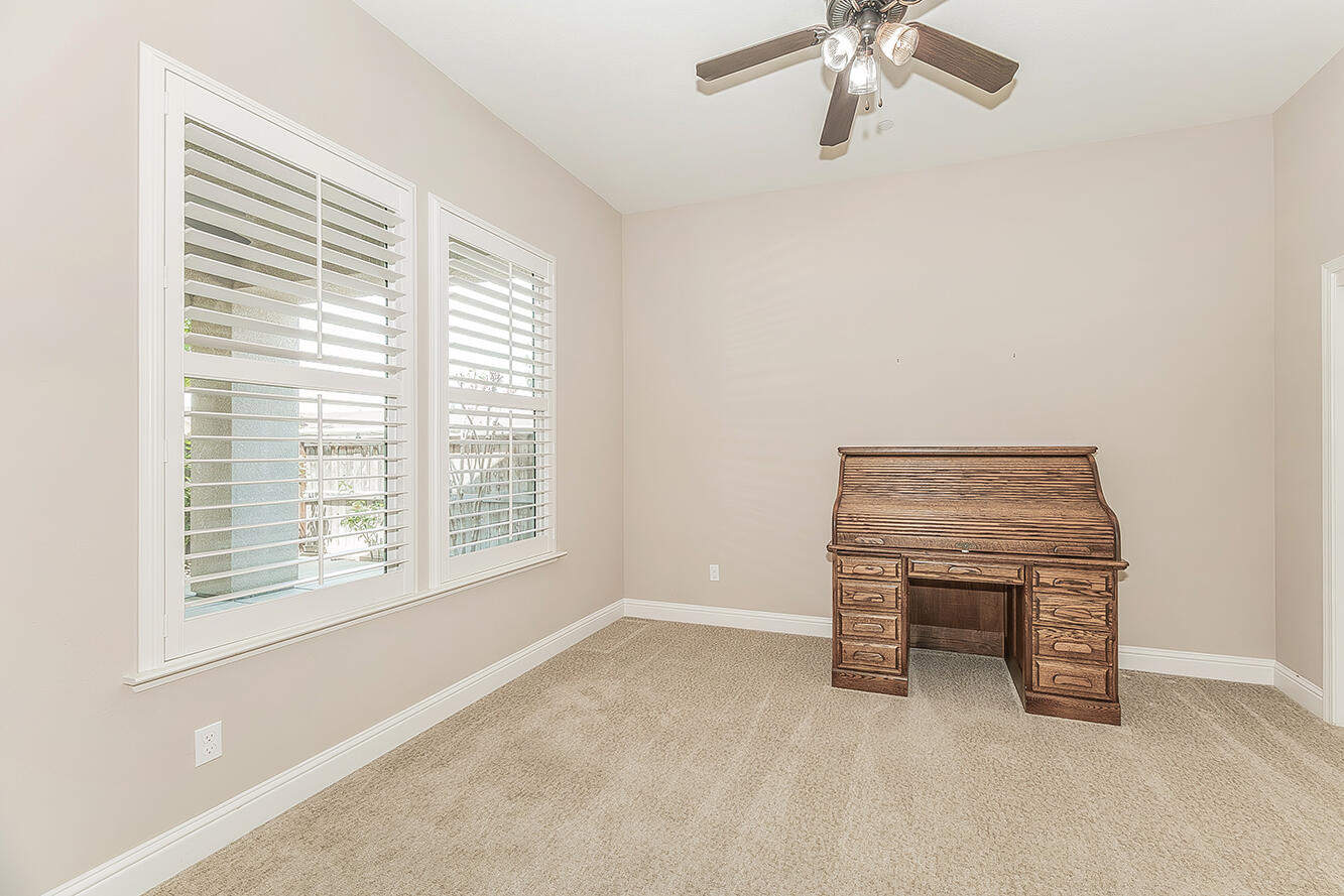 2047 S Church Ave, Reedley, CA 93654