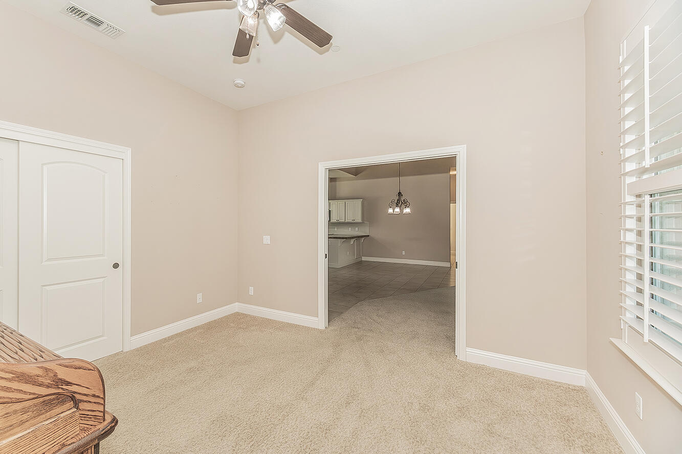 2047 S Church Ave, Reedley, CA 93654