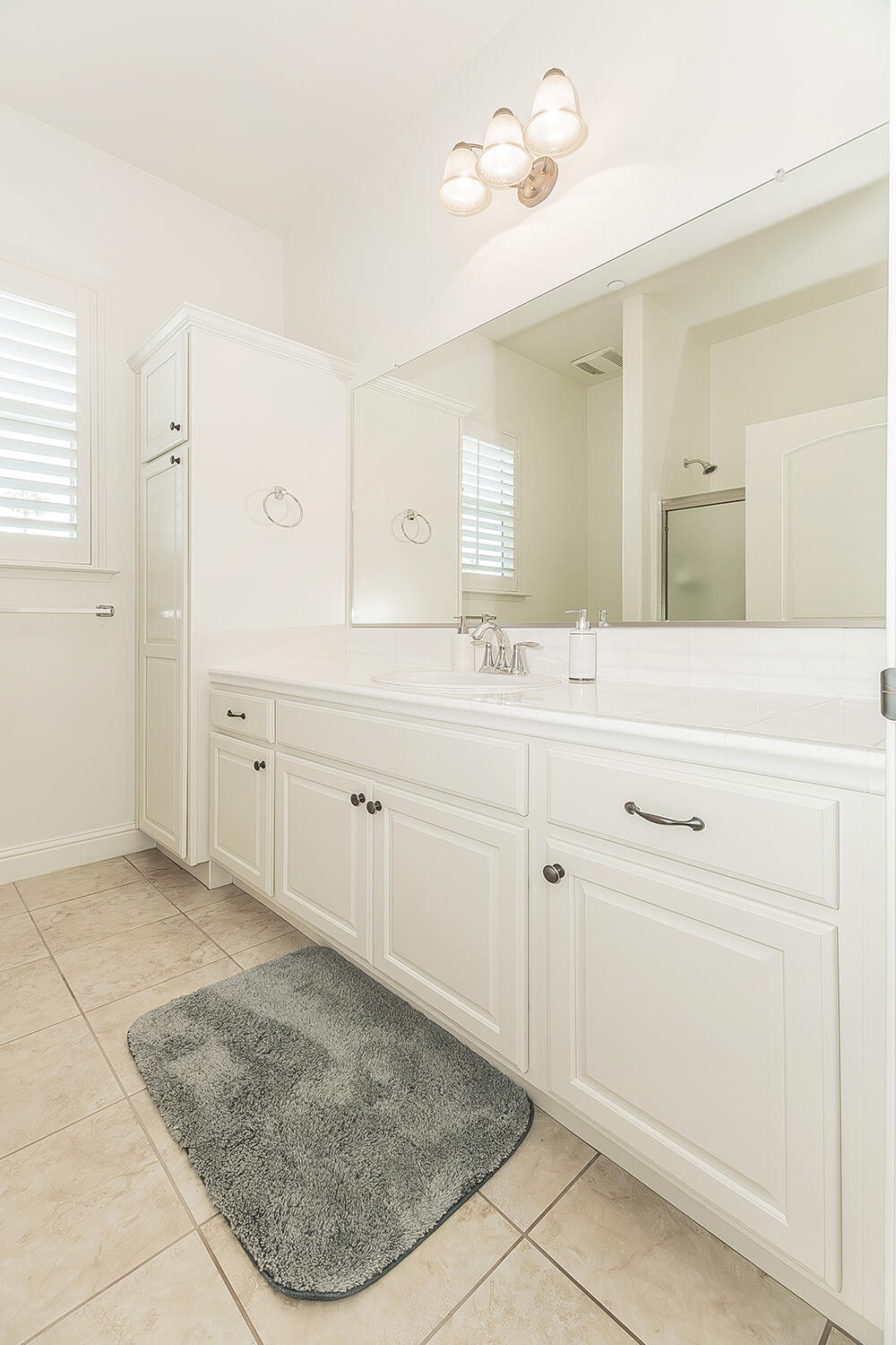 2047 S Church Ave, Reedley, CA 93654