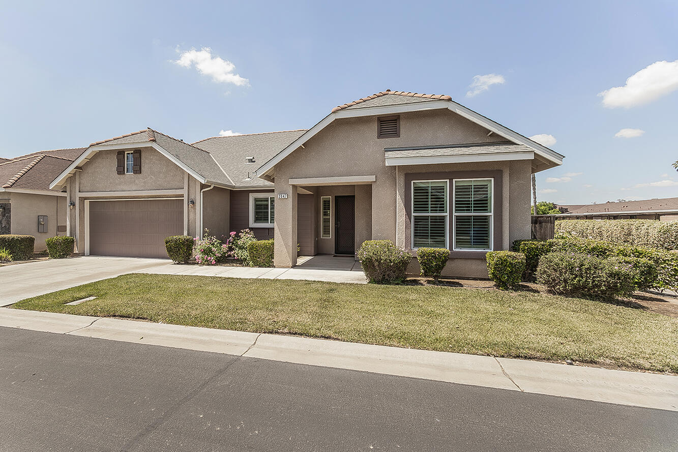 2047 S Church Ave, Reedley, CA 93654