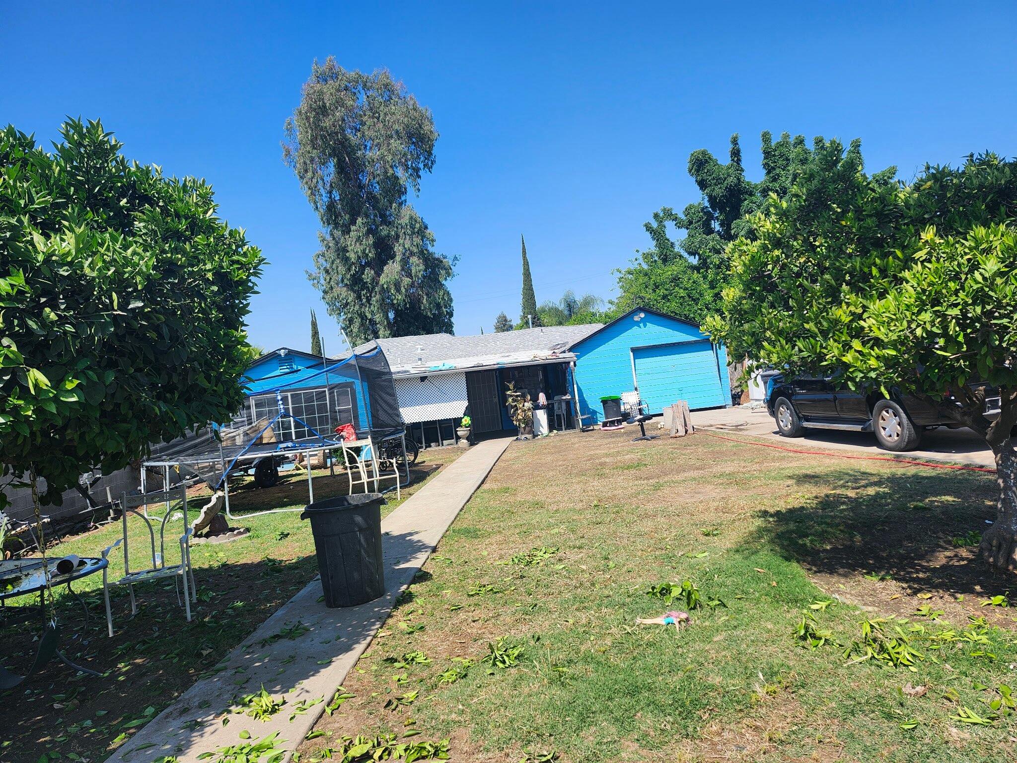 1305 N Divisadero St, Visalia, CA 93291