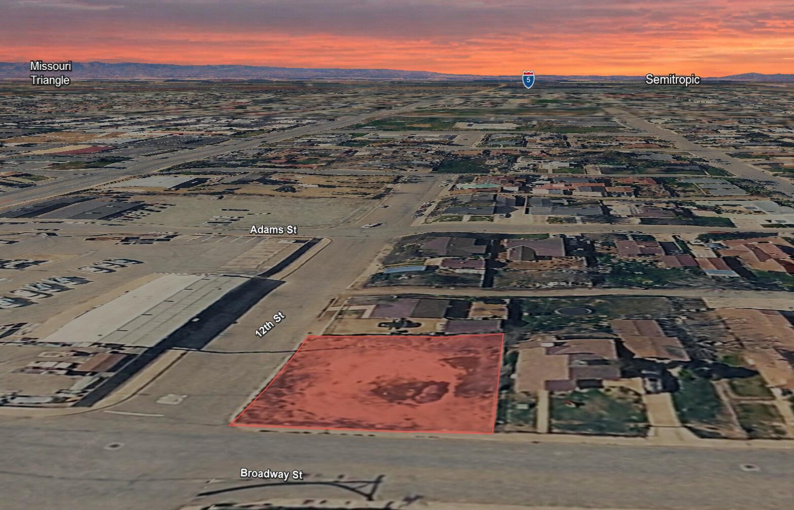 1245 Broadway St, Wasco, CA 93280