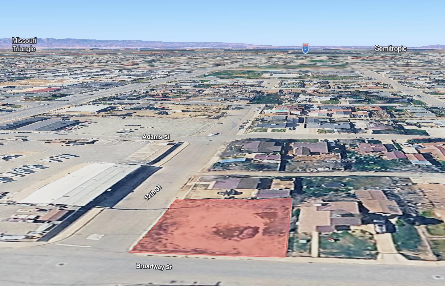 1245 Broadway St, Wasco, CA 93280