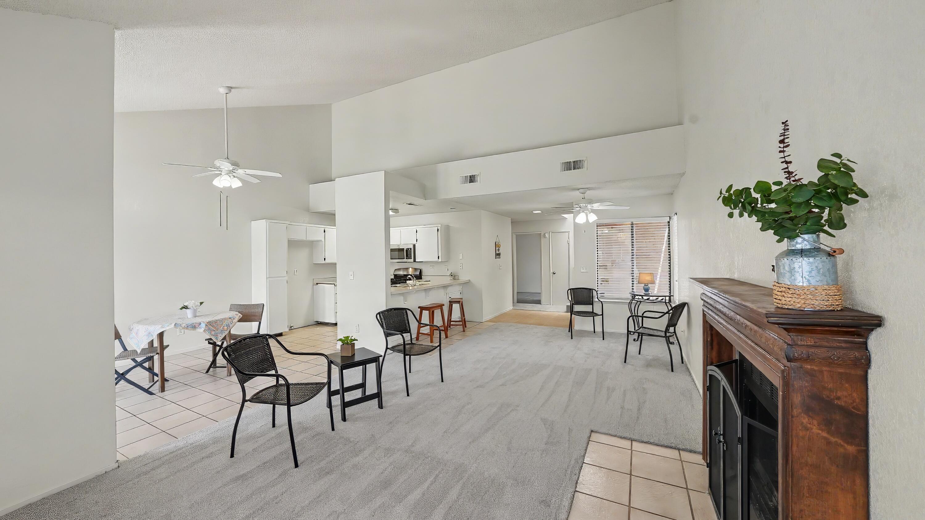 807 E Harold Ave, Visalia, CA 93292