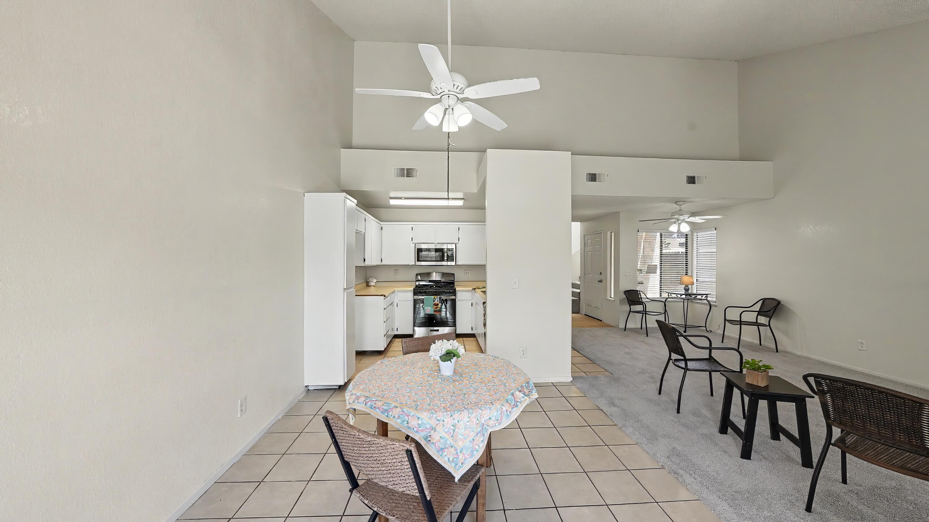 807 E Harold Ave, Visalia, CA 93292