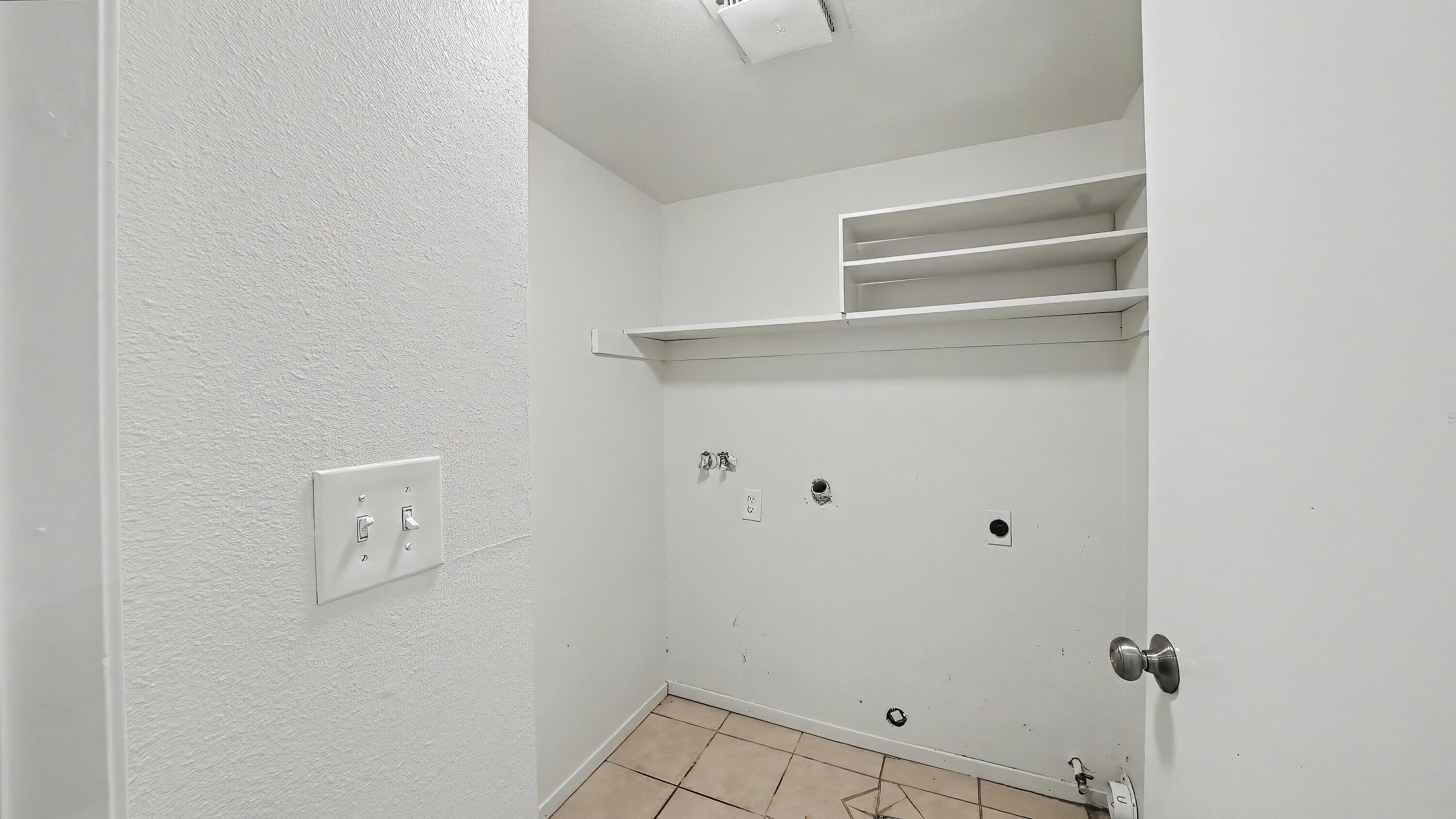 807 E Harold Ave, Visalia, CA 93292