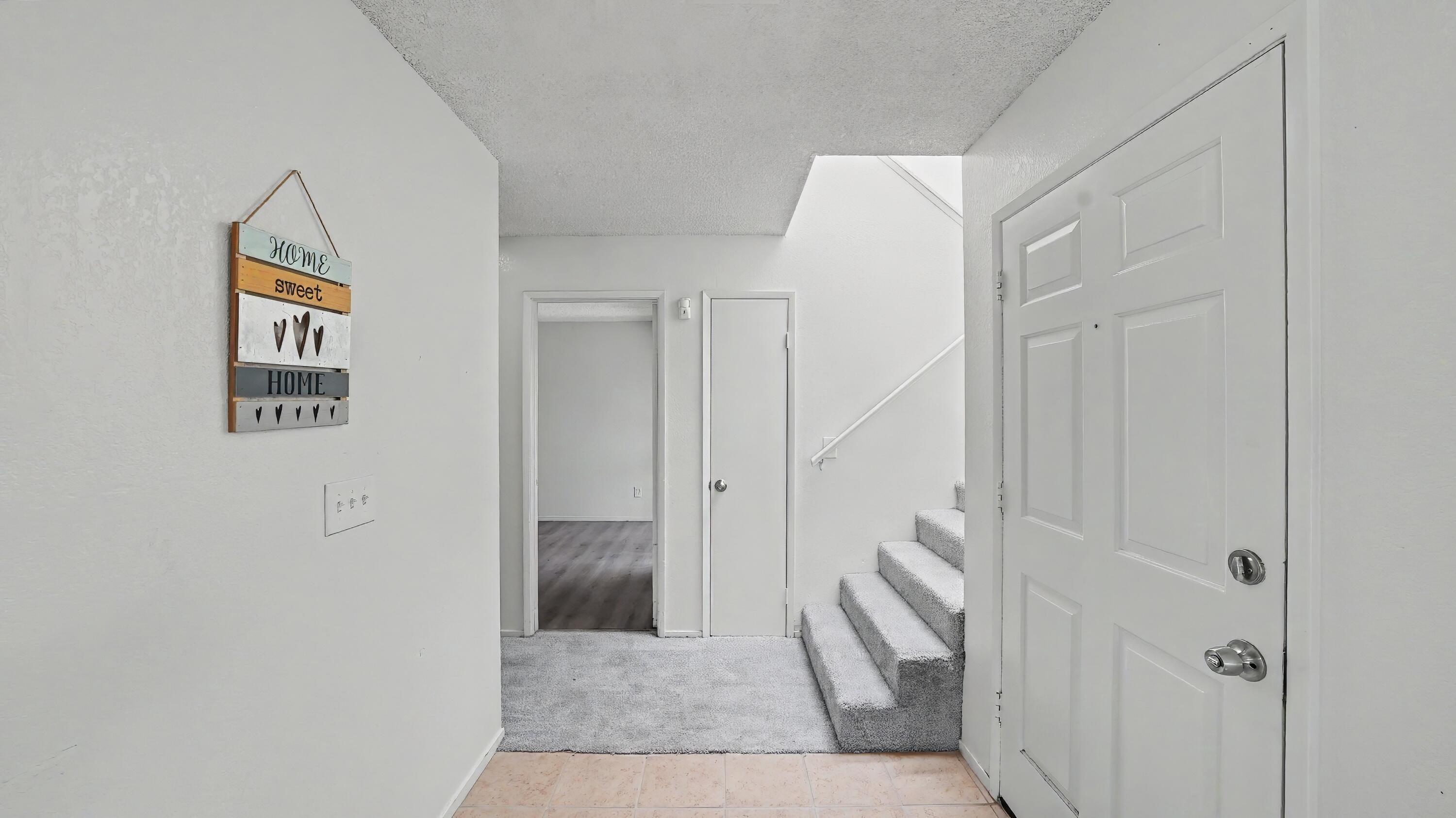 807 E Harold Ave, Visalia, CA 93292