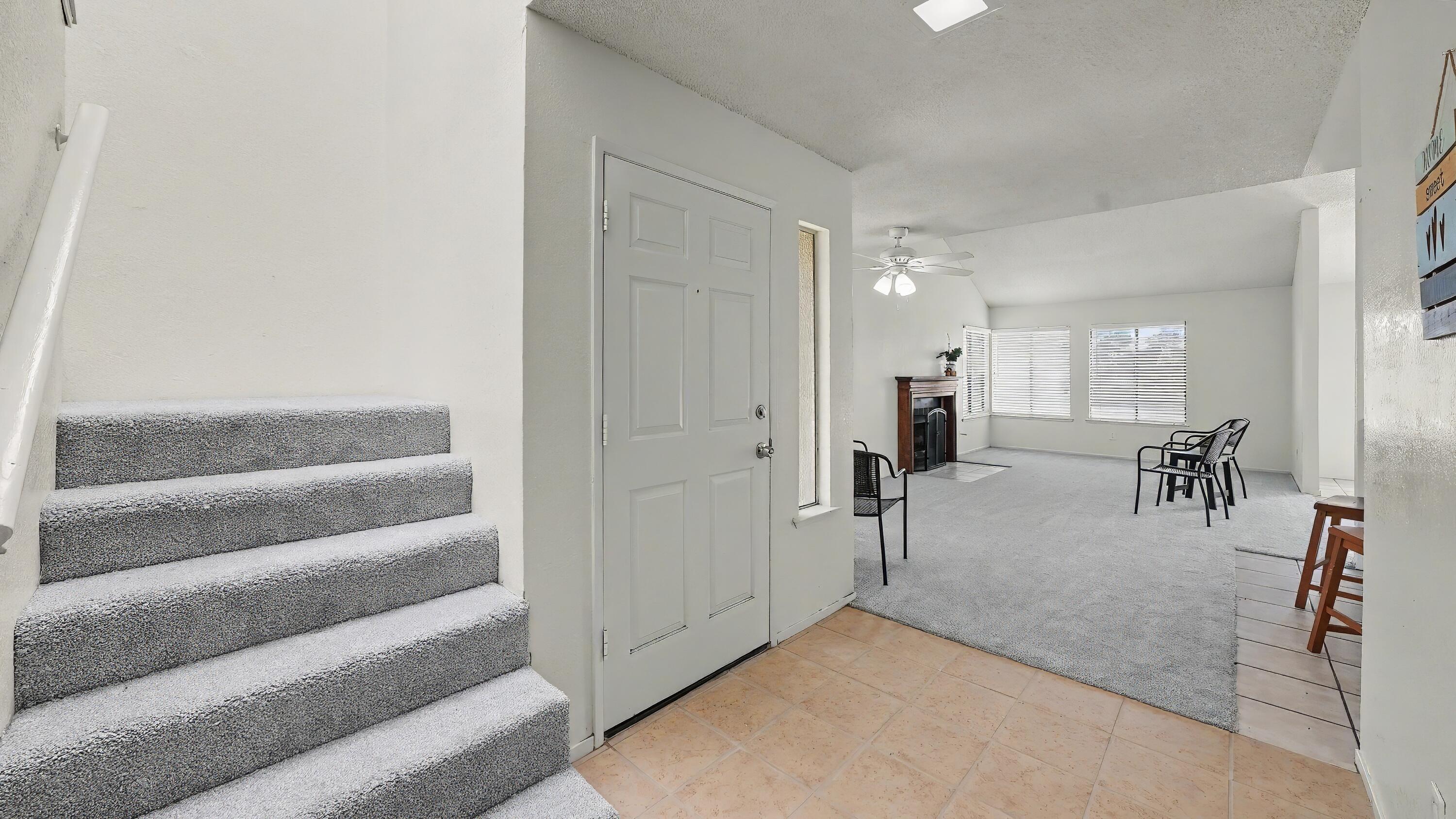 807 E Harold Ave, Visalia, CA 93292