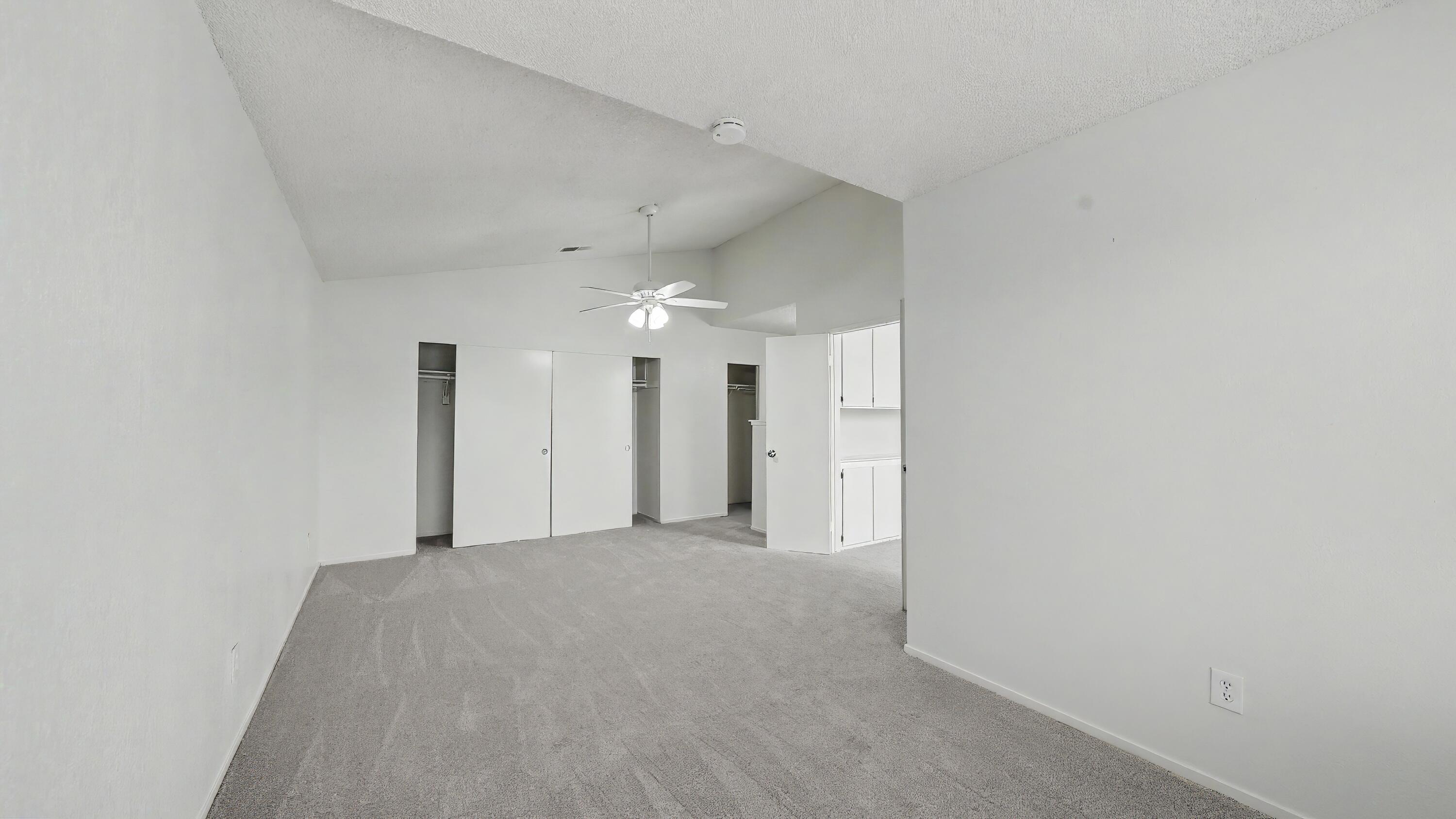 807 E Harold Ave, Visalia, CA 93292