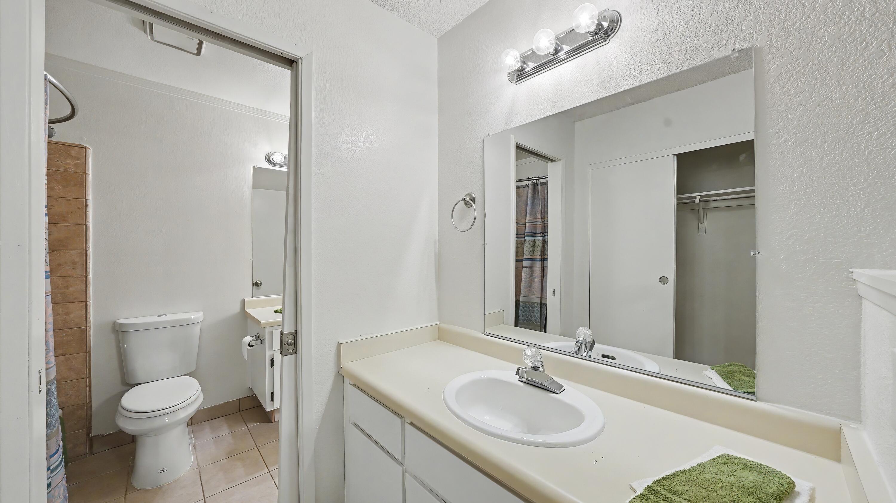 807 E Harold Ave, Visalia, CA 93292