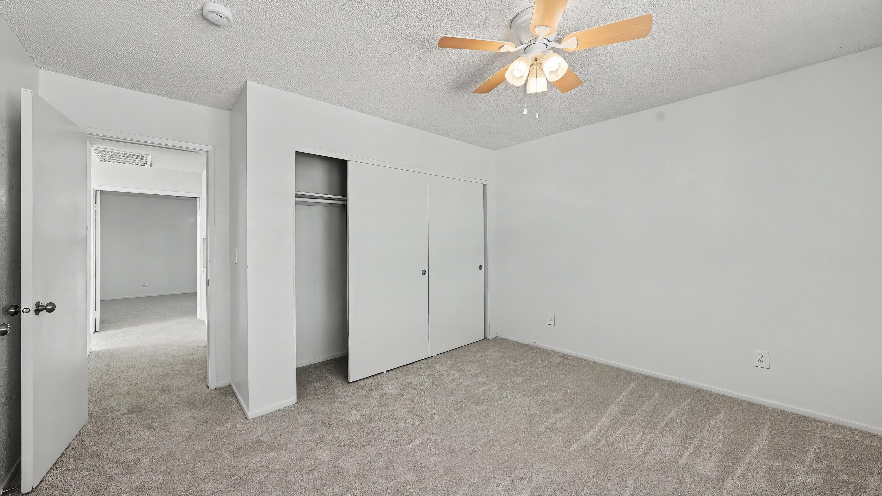 807 E Harold Ave, Visalia, CA 93292