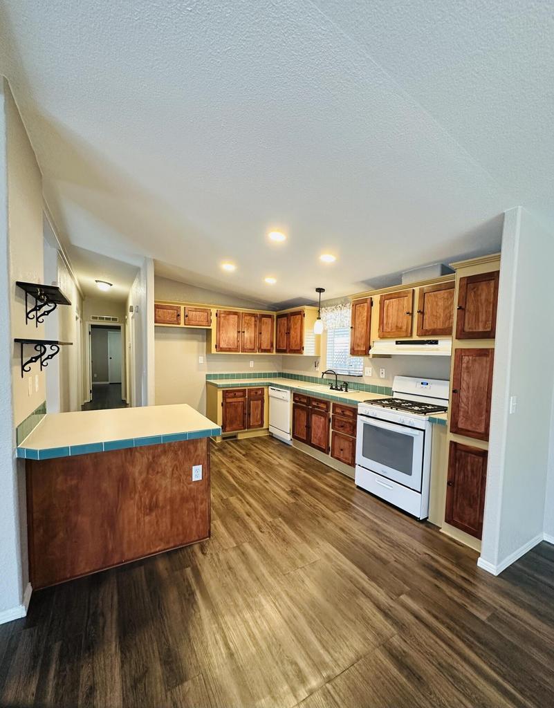 100 S Westwood St #97, Porterville, CA 93257