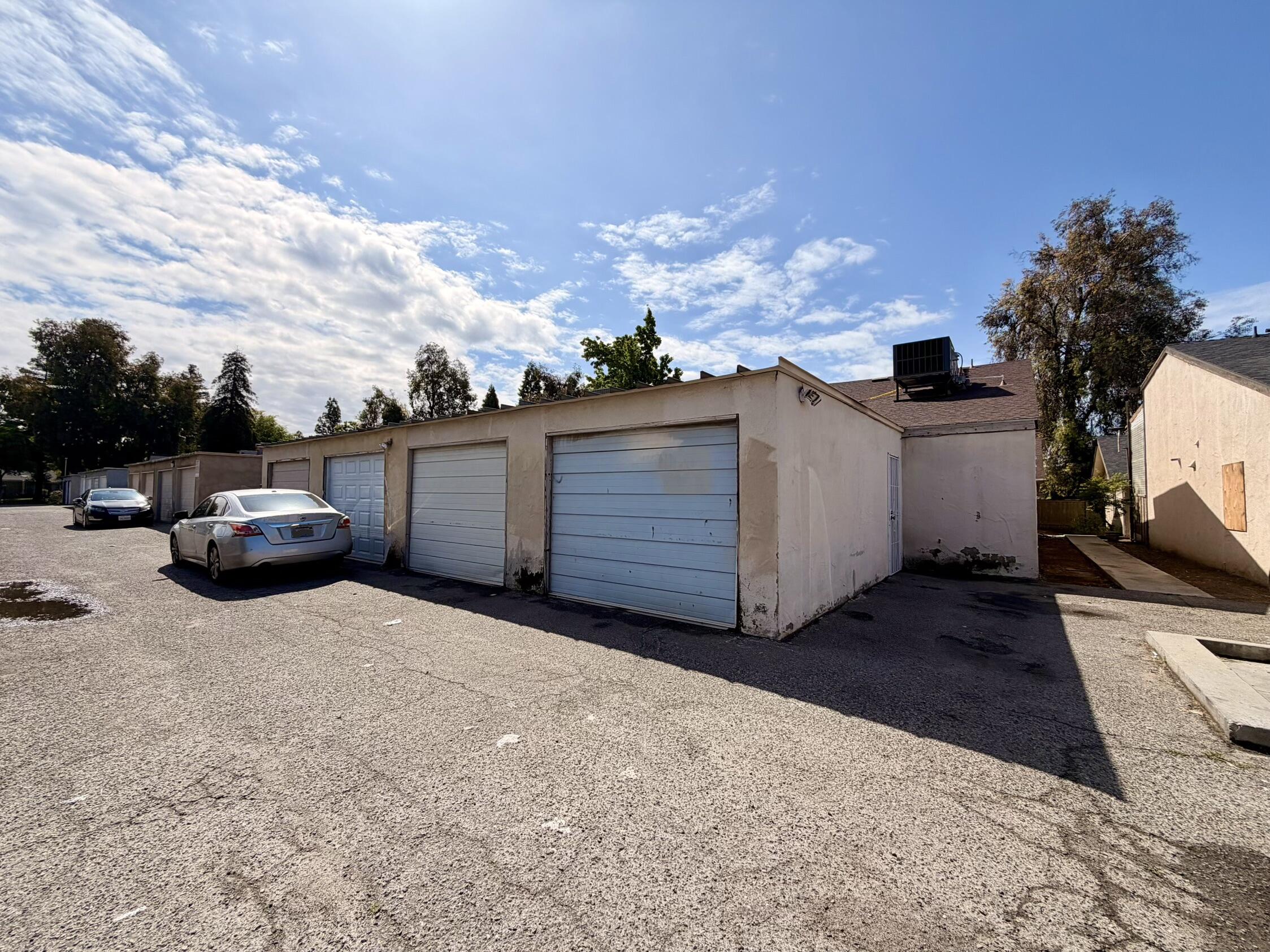 366 E El Paso Ave #101, Fresno, CA 93720
