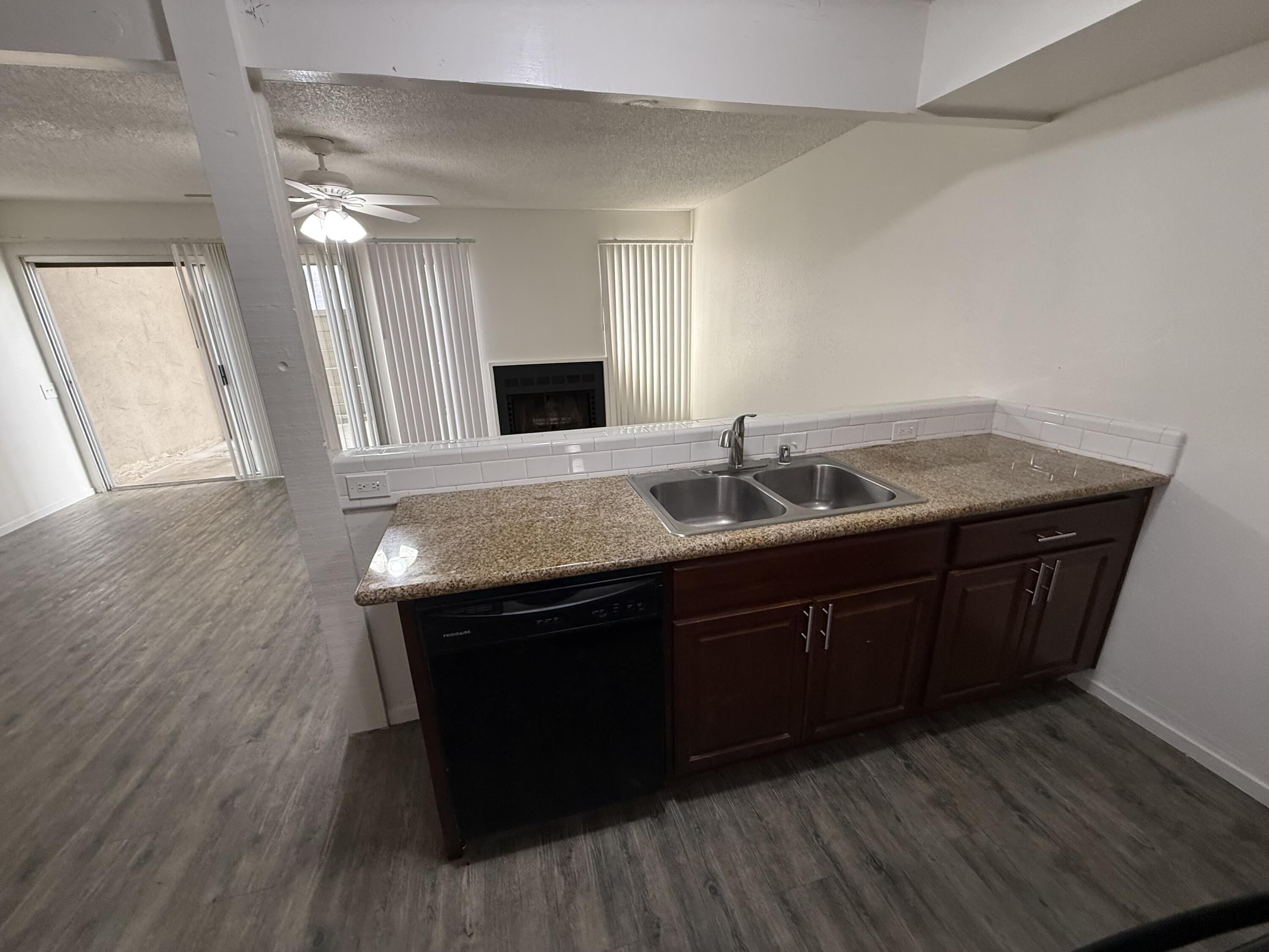 366 E El Paso Ave #101, Fresno, CA 93720