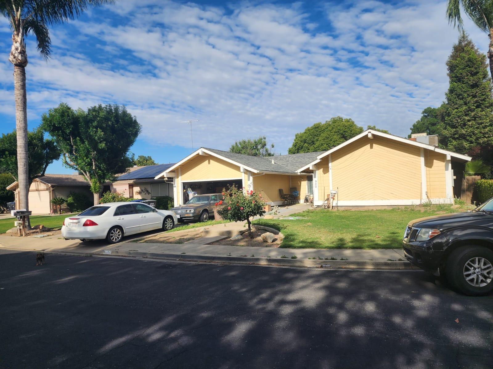 920 S Julieann St, Visalia, CA 93277