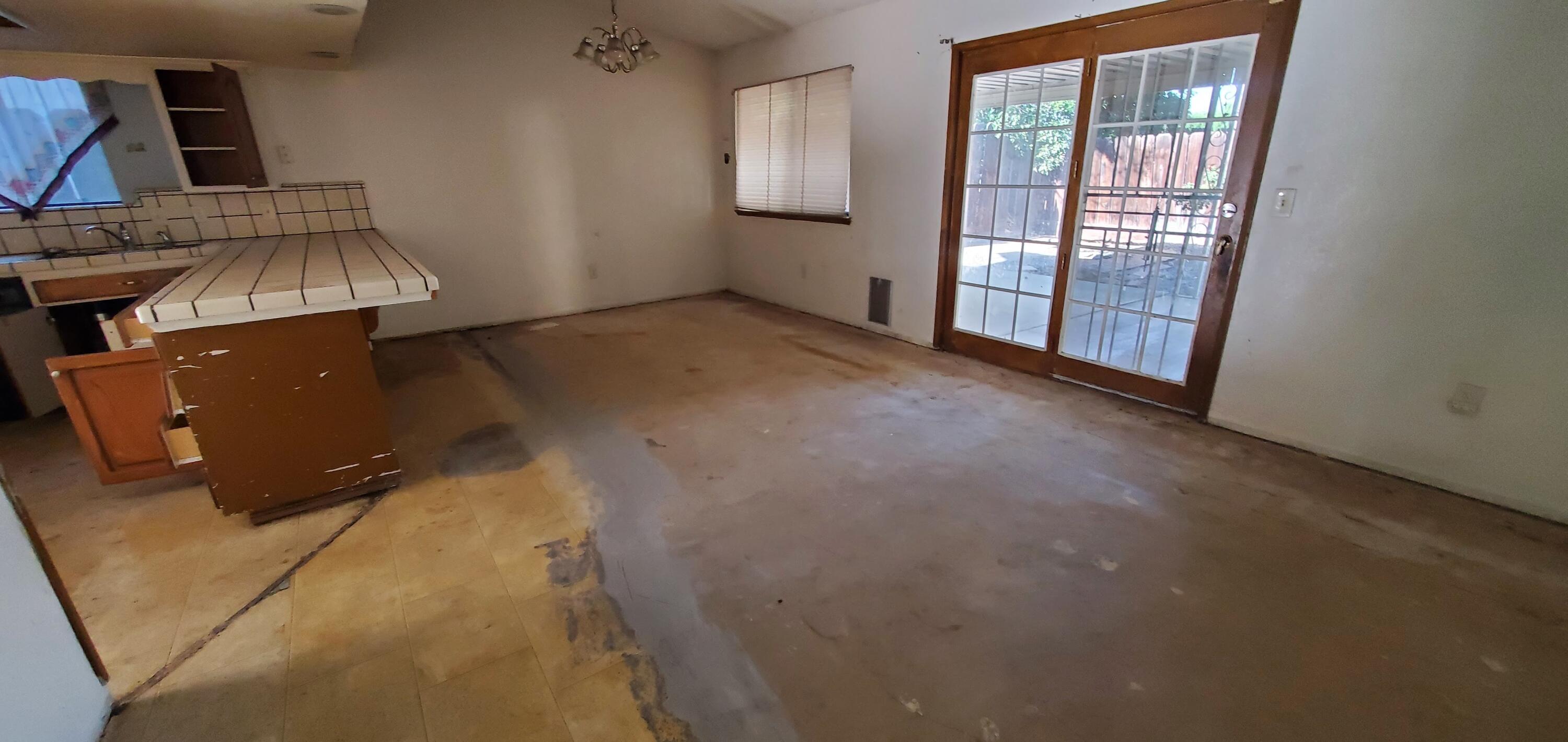 920 S Julieann St, Visalia, CA 93277