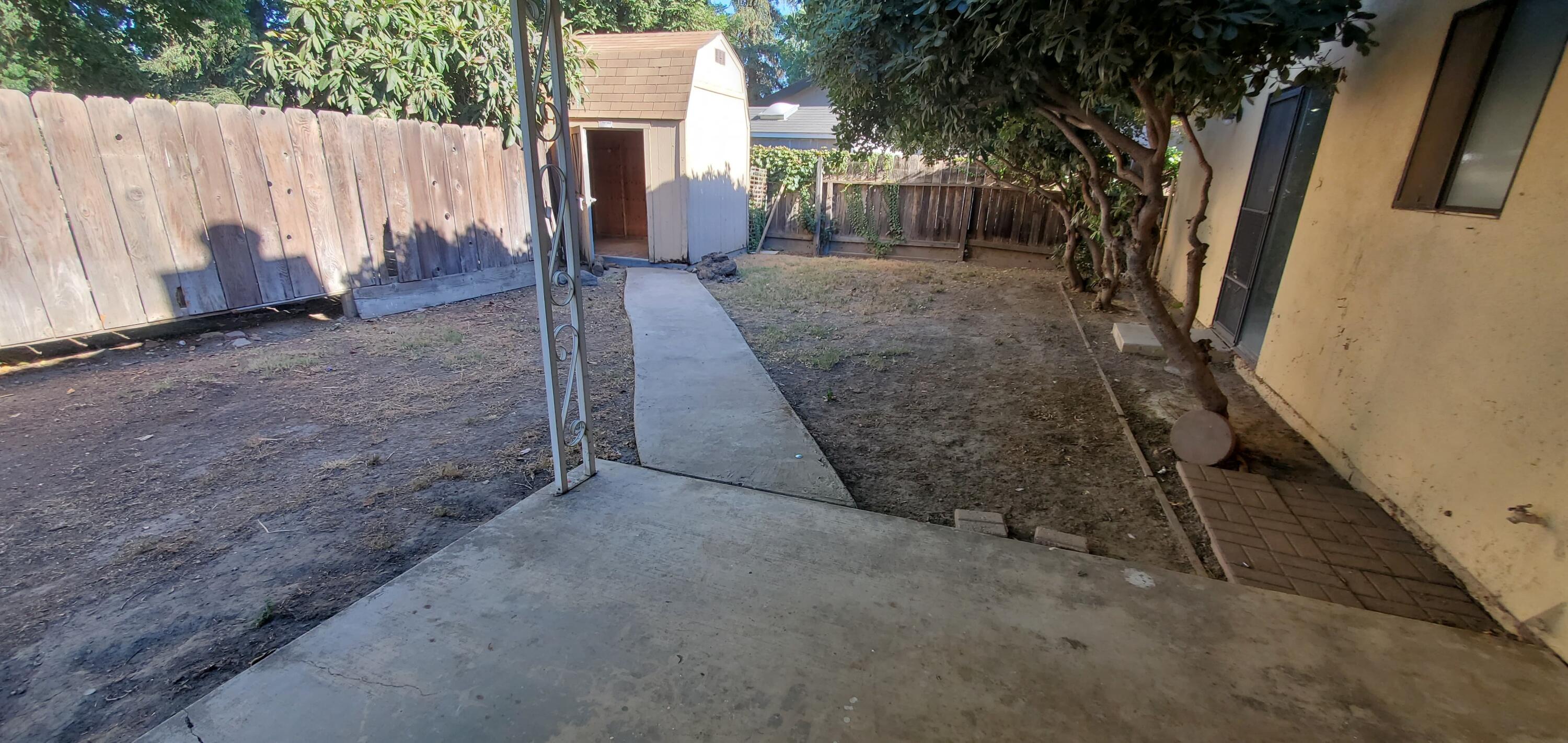 920 S Julieann St, Visalia, CA 93277