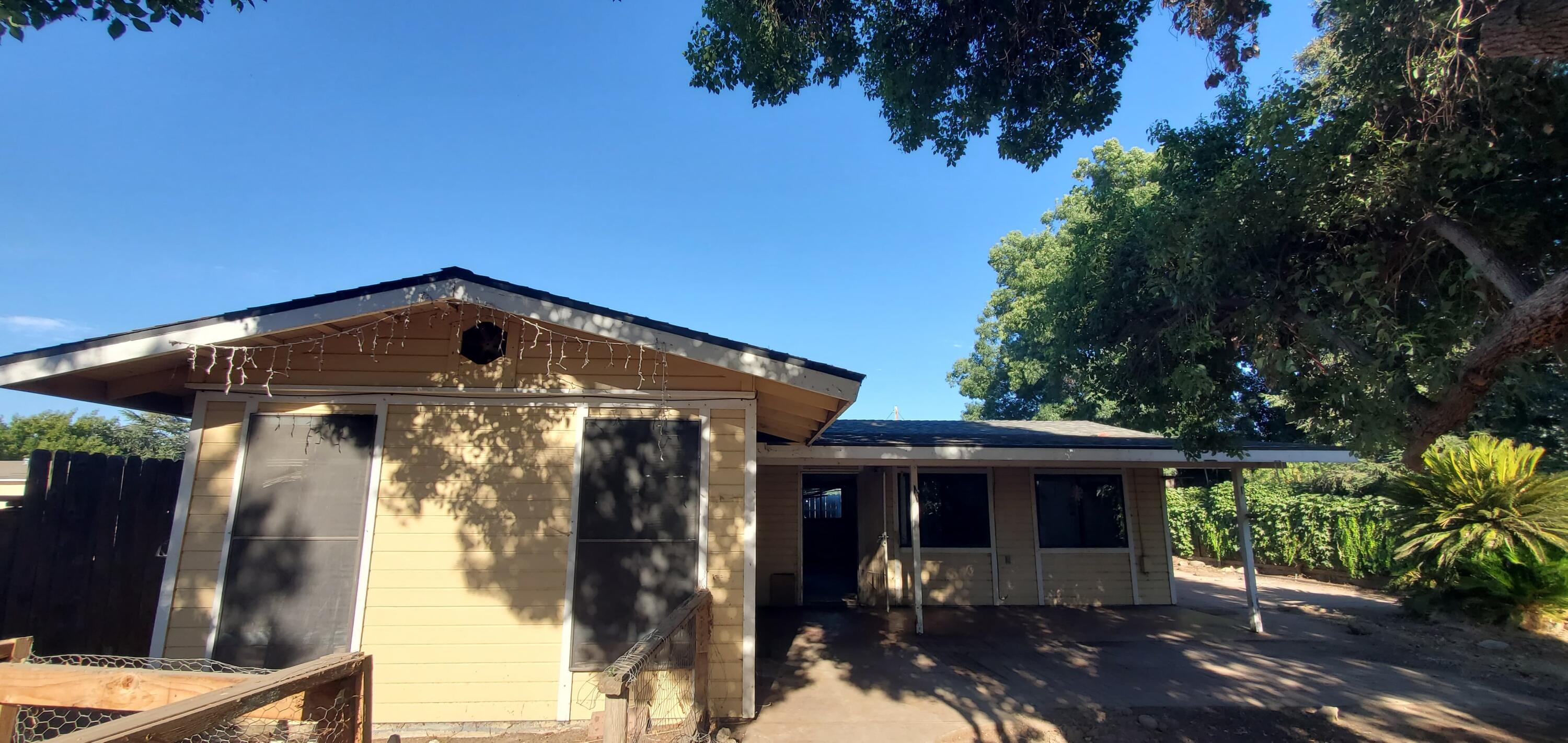 920 S Julieann St, Visalia, CA 93277