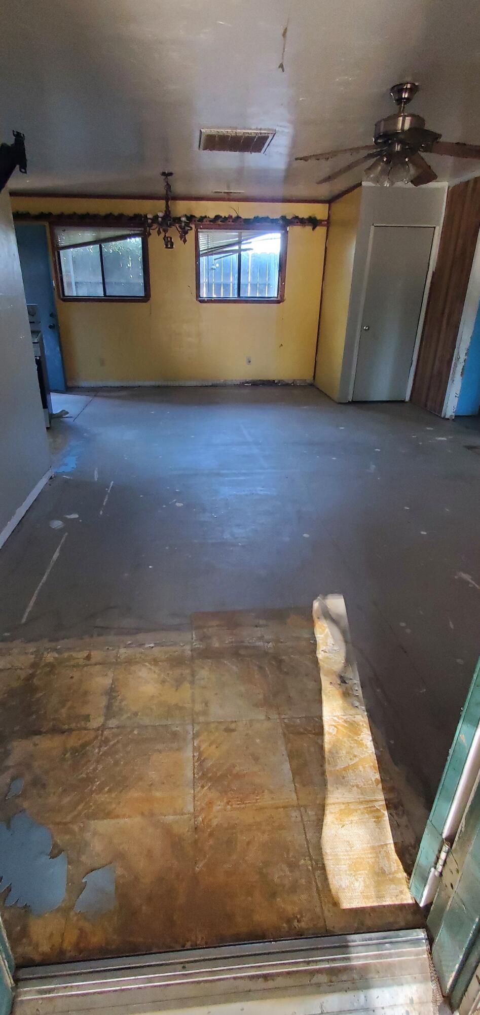 920 S Julieann St, Visalia, CA 93277