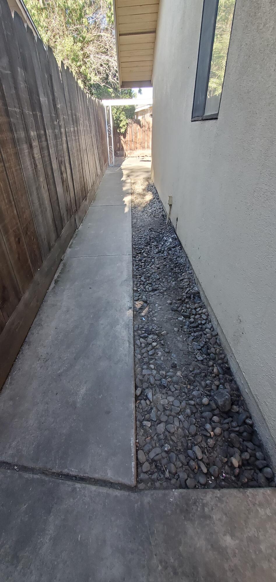 920 S Julieann St, Visalia, CA 93277