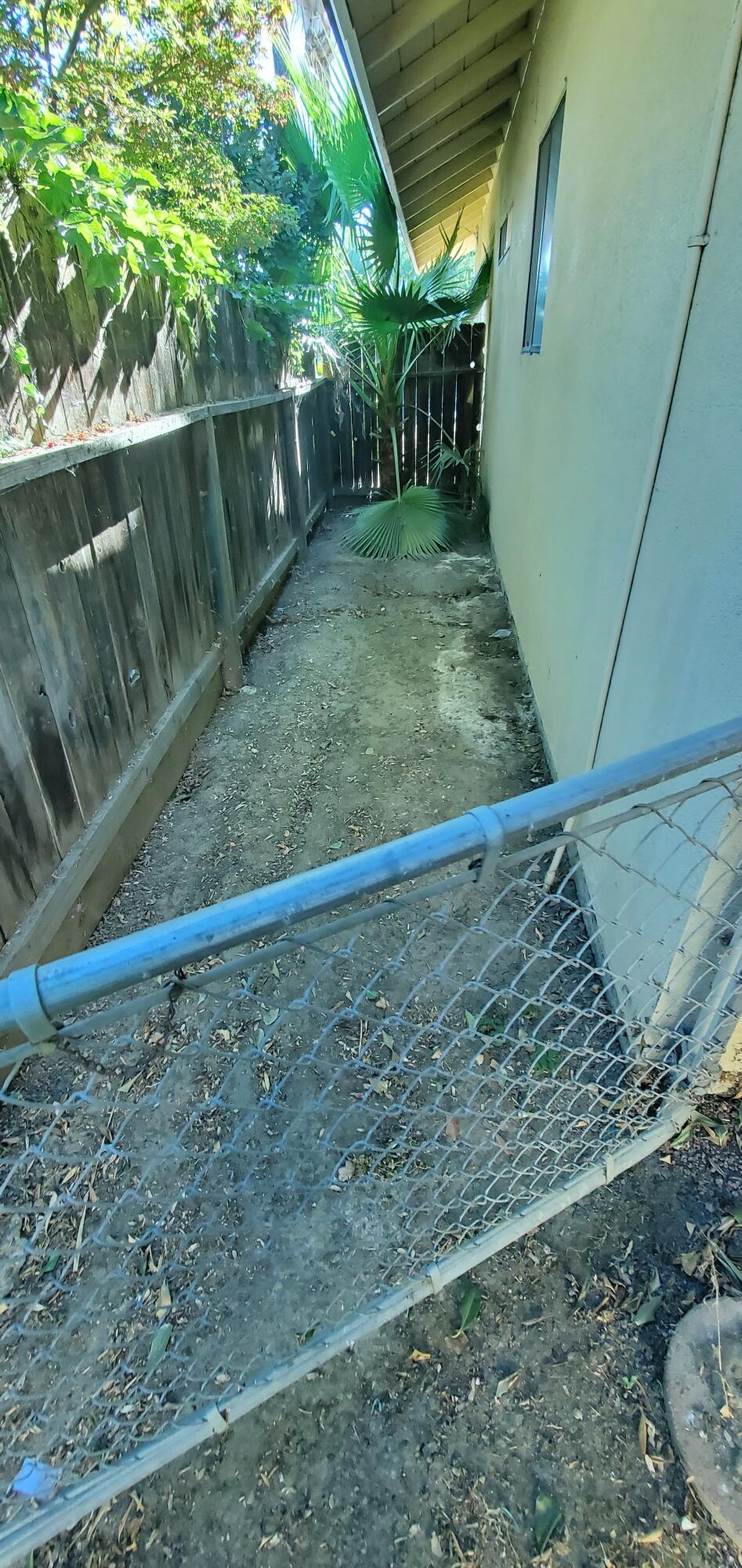 920 S Julieann St, Visalia, CA 93277