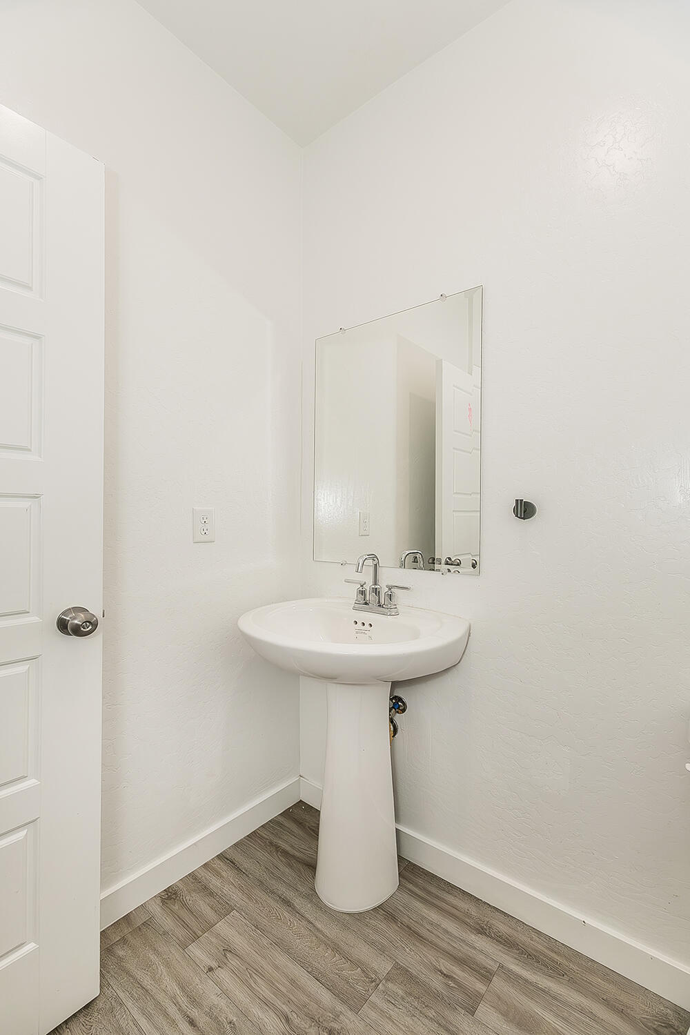 2844 N Vahe Ave, Fresno, CA 93737