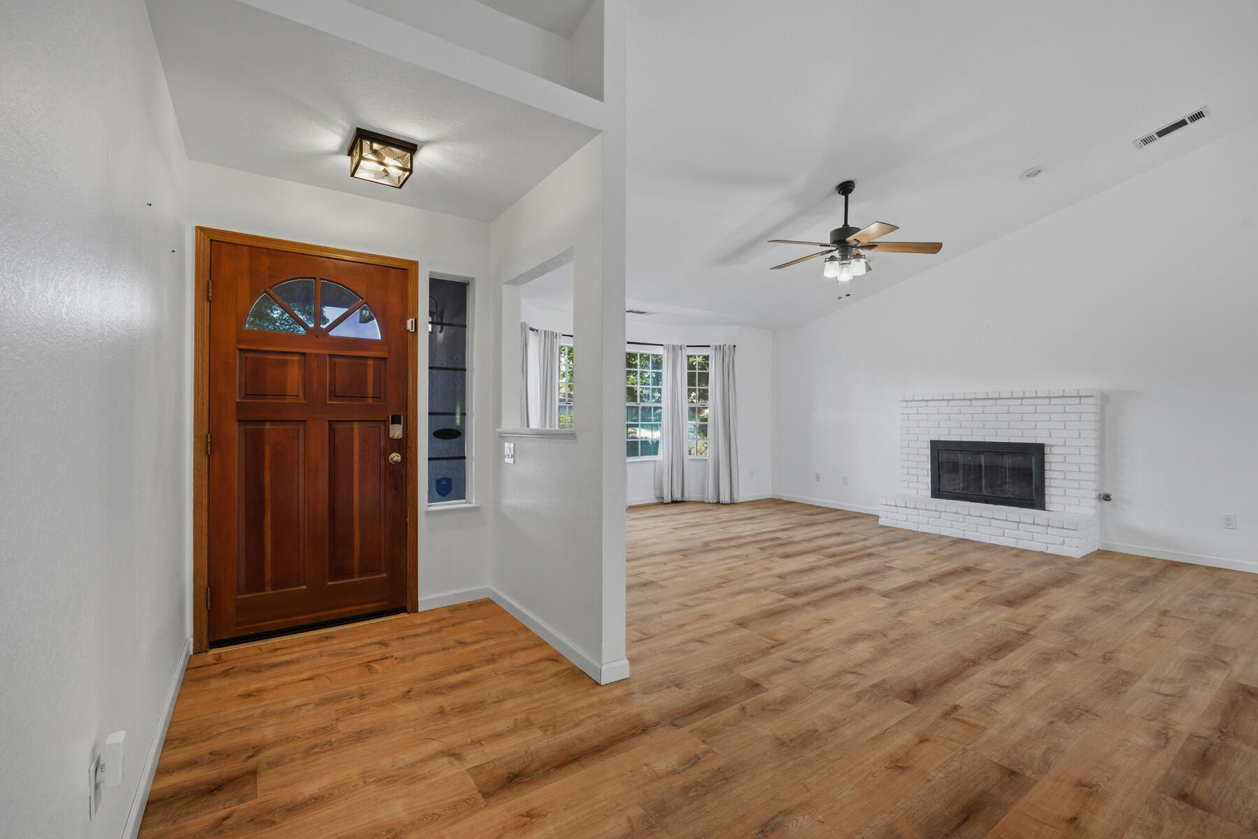 4324 W Orchard Ave, Visalia, CA 93277