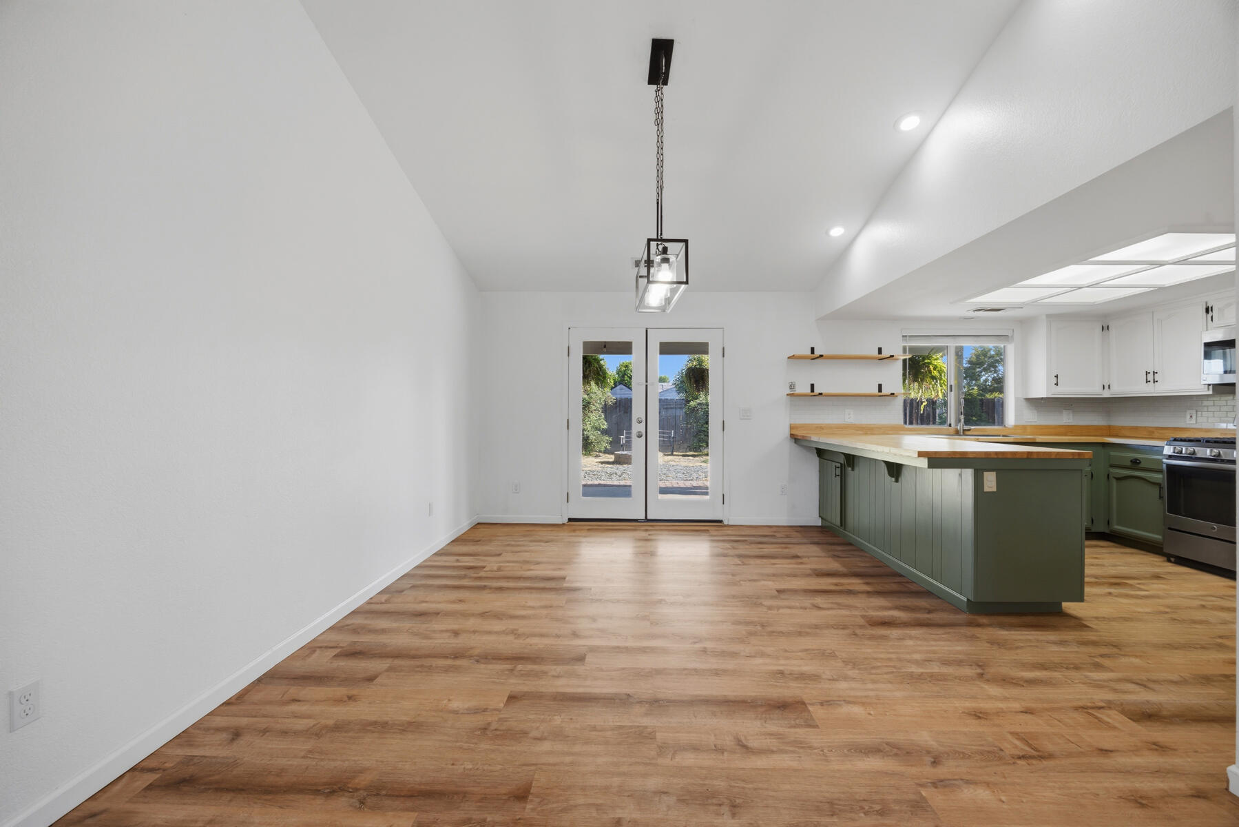 4324 W Orchard Ave, Visalia, CA 93277