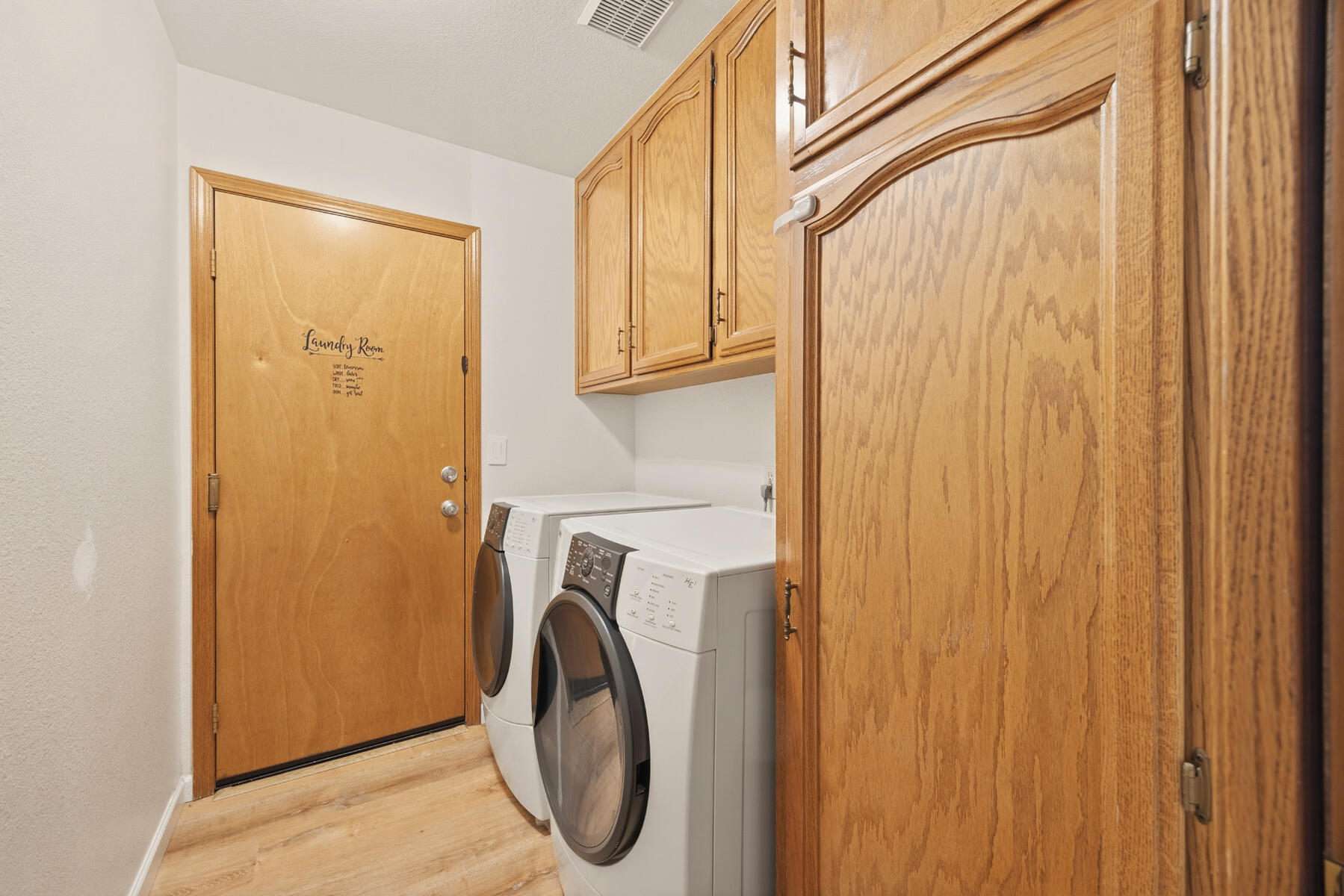 4324 W Orchard Ave, Visalia, CA 93277