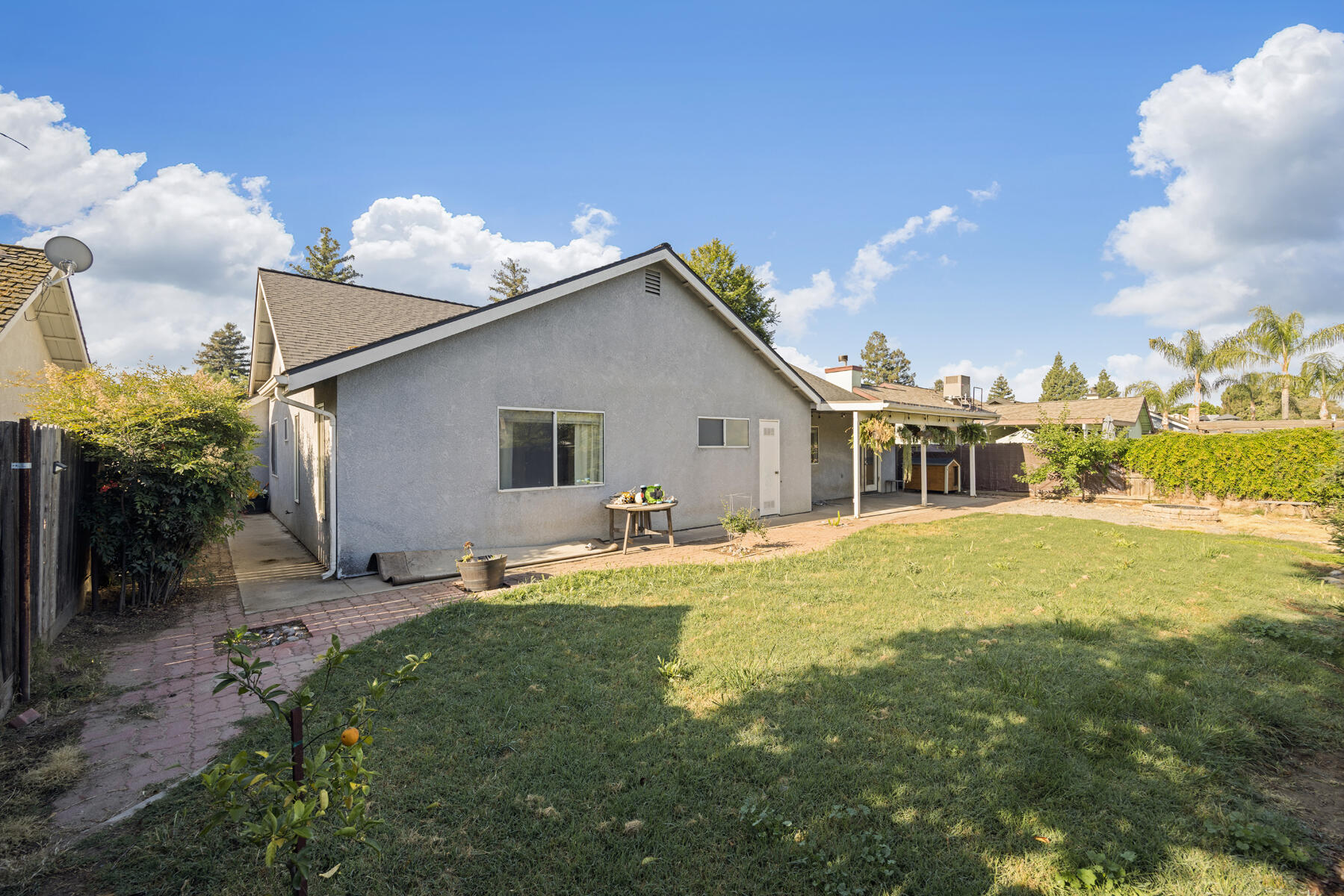 4324 W Orchard Ave, Visalia, CA 93277