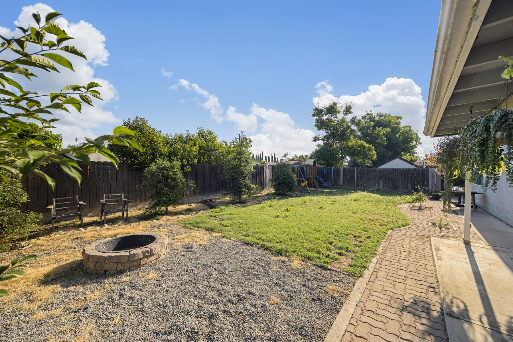 4324 W Orchard Ave, Visalia, CA 93277