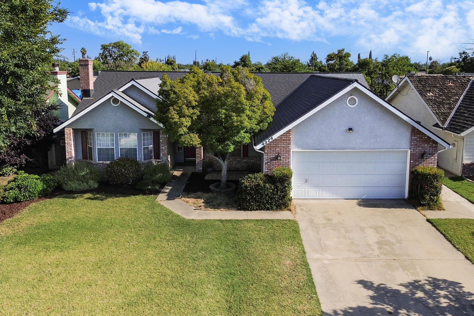 4324 W Orchard Ave, Visalia, CA 93277