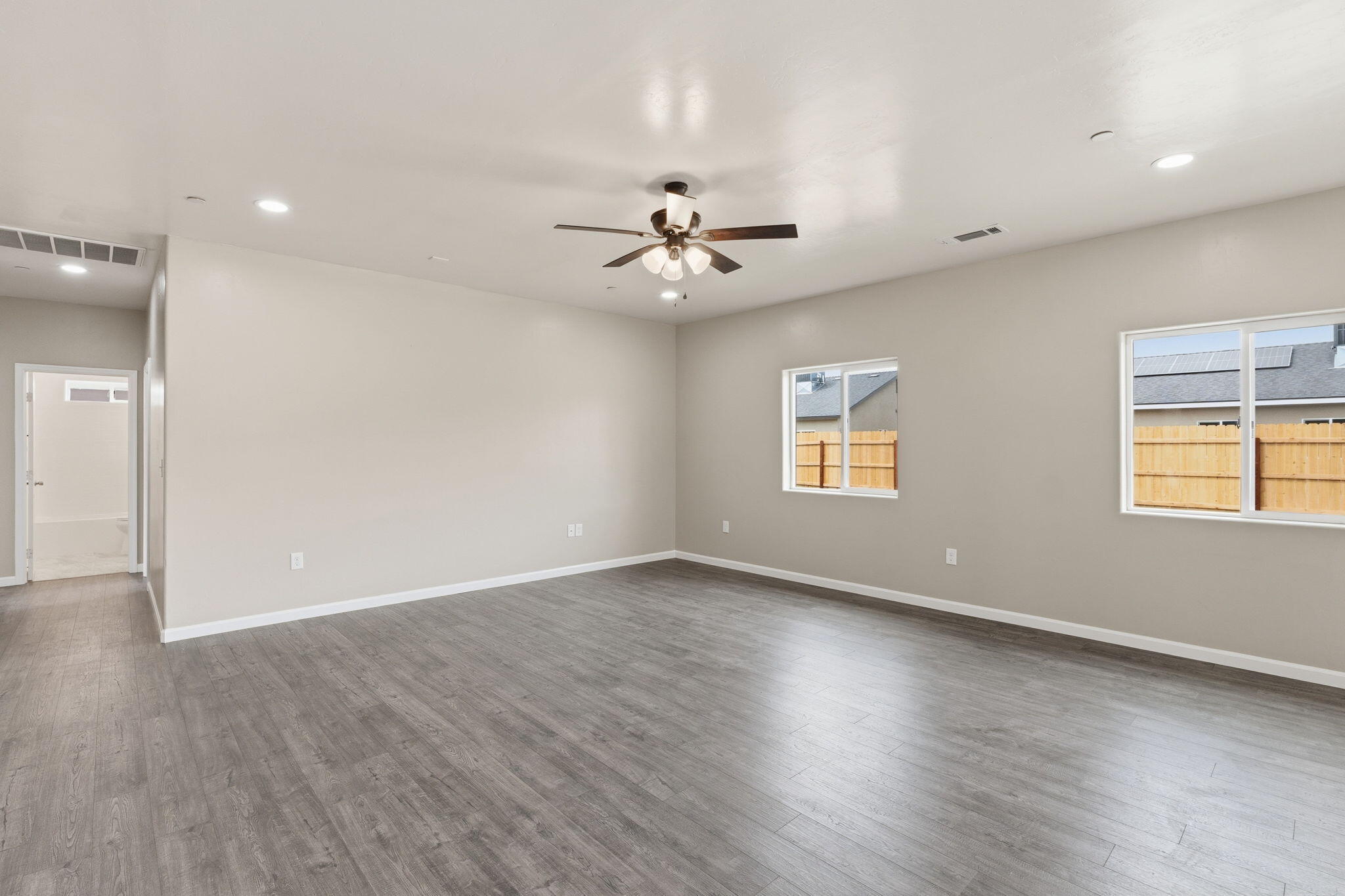 3446 E Grove Ave, Visalia, CA 93292