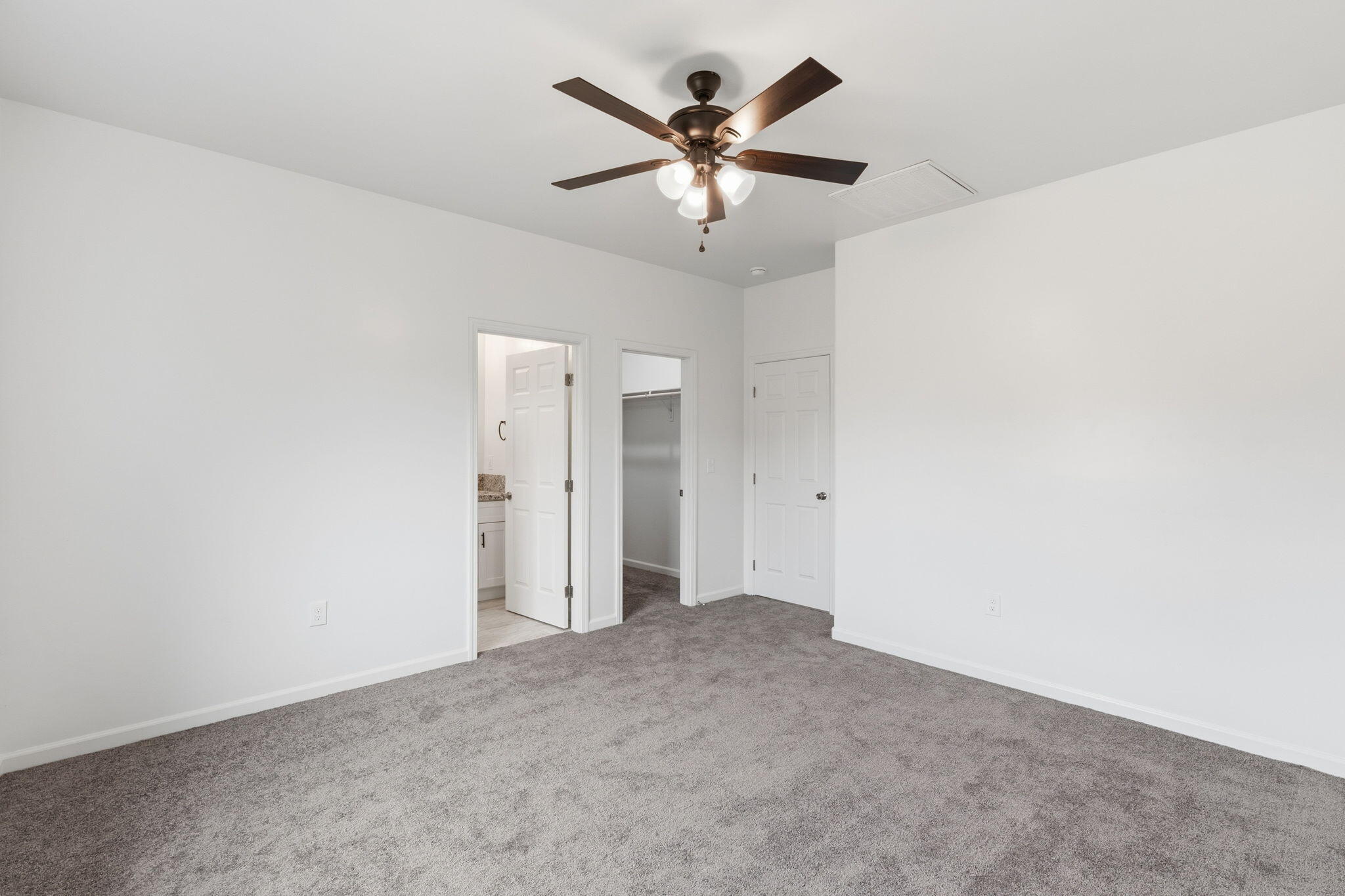 3446 E Grove Ave, Visalia, CA 93292