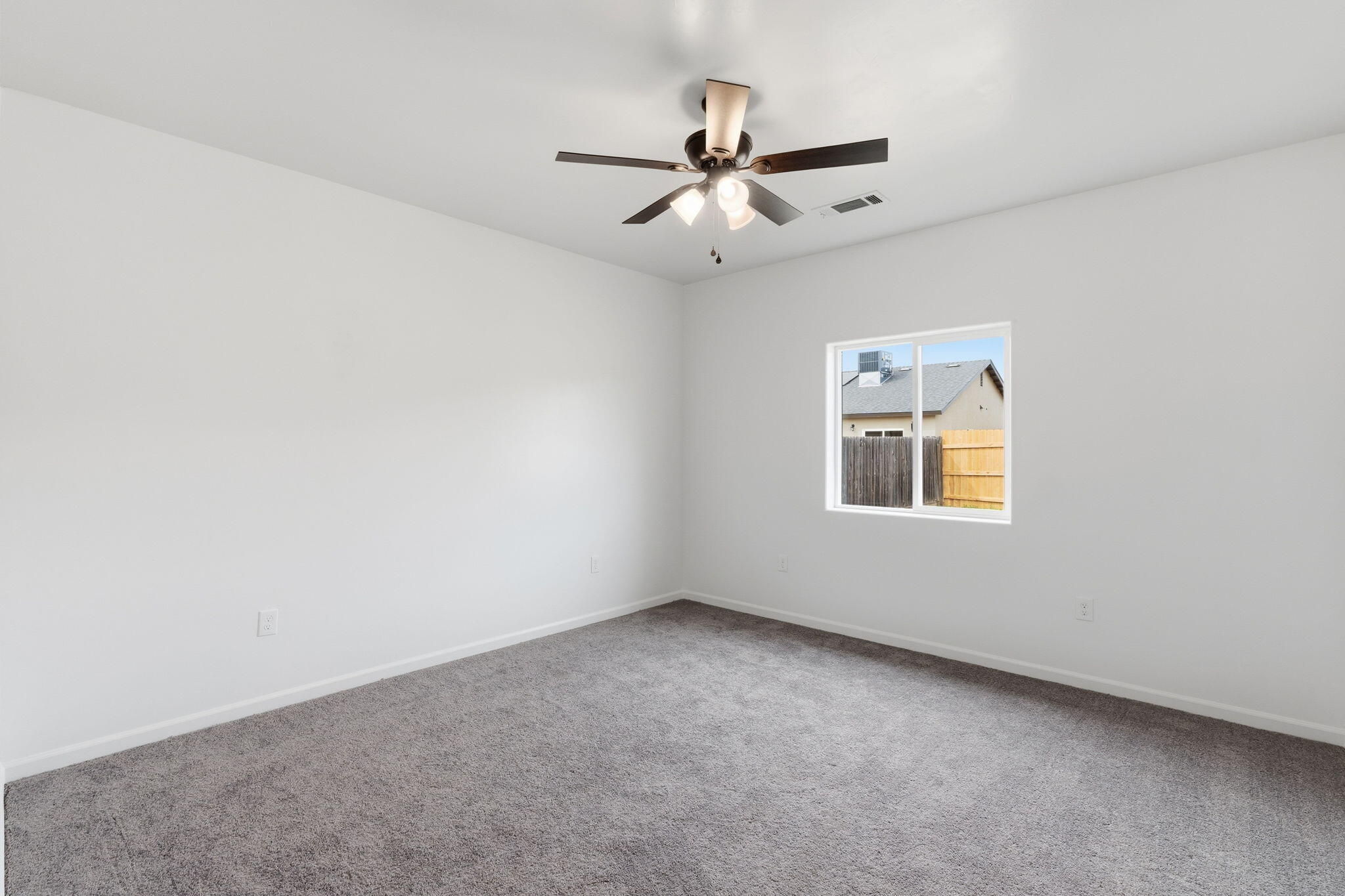 3446 E Grove Ave, Visalia, CA 93292