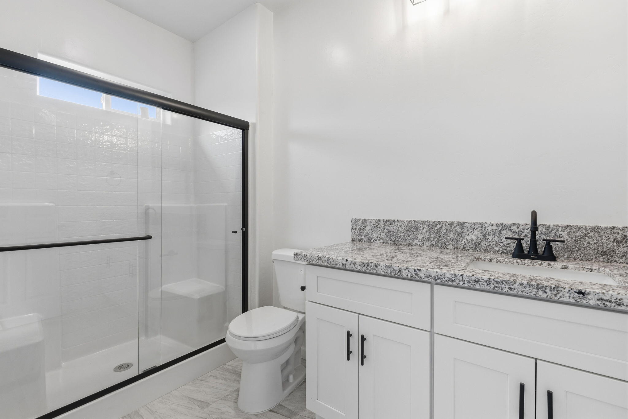 3446 E Grove Ave, Visalia, CA 93292